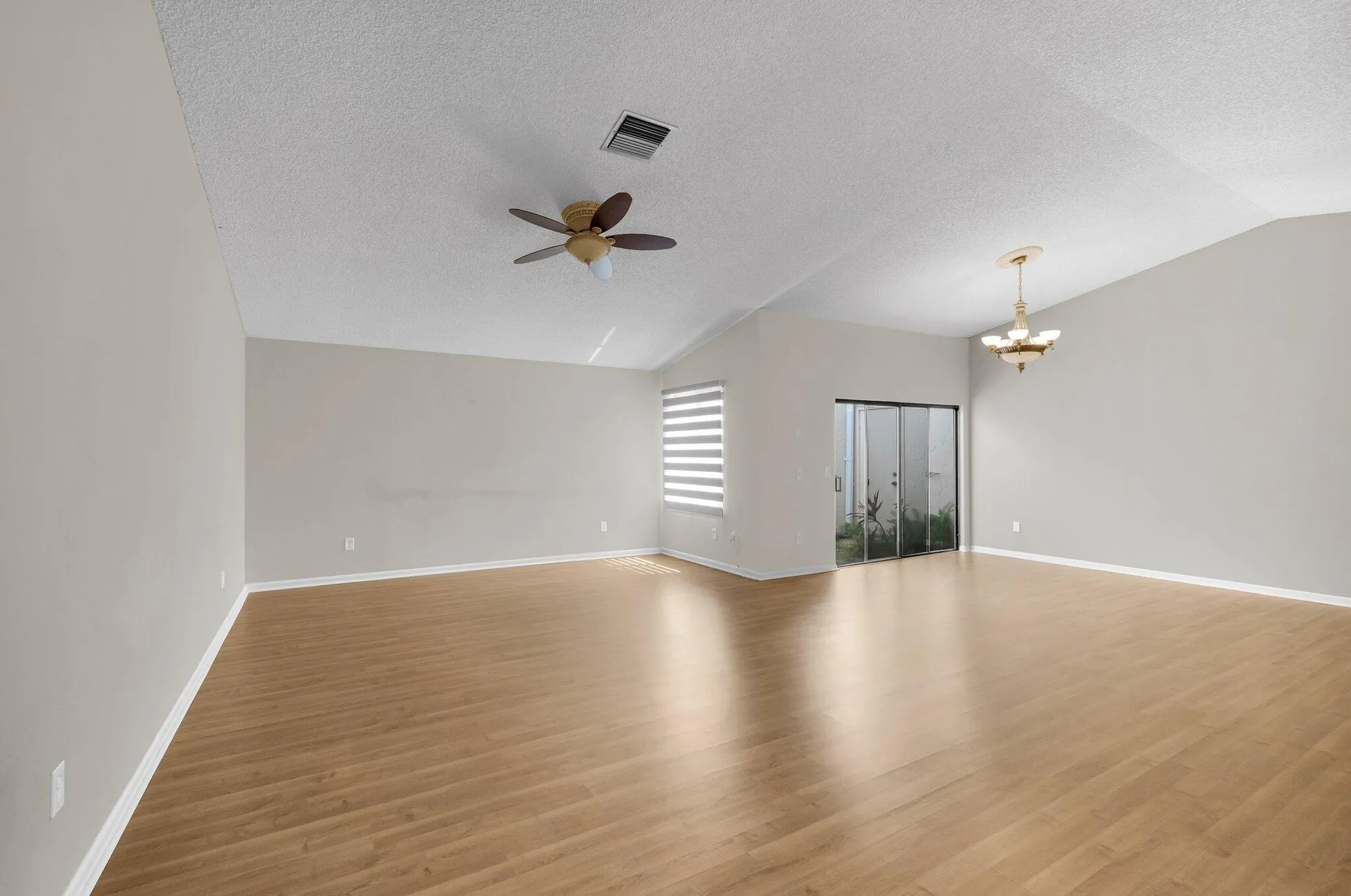 Property Slideshow image 4 of 39 | 3215 nw 12th st, Delray Beach, FL, 33445