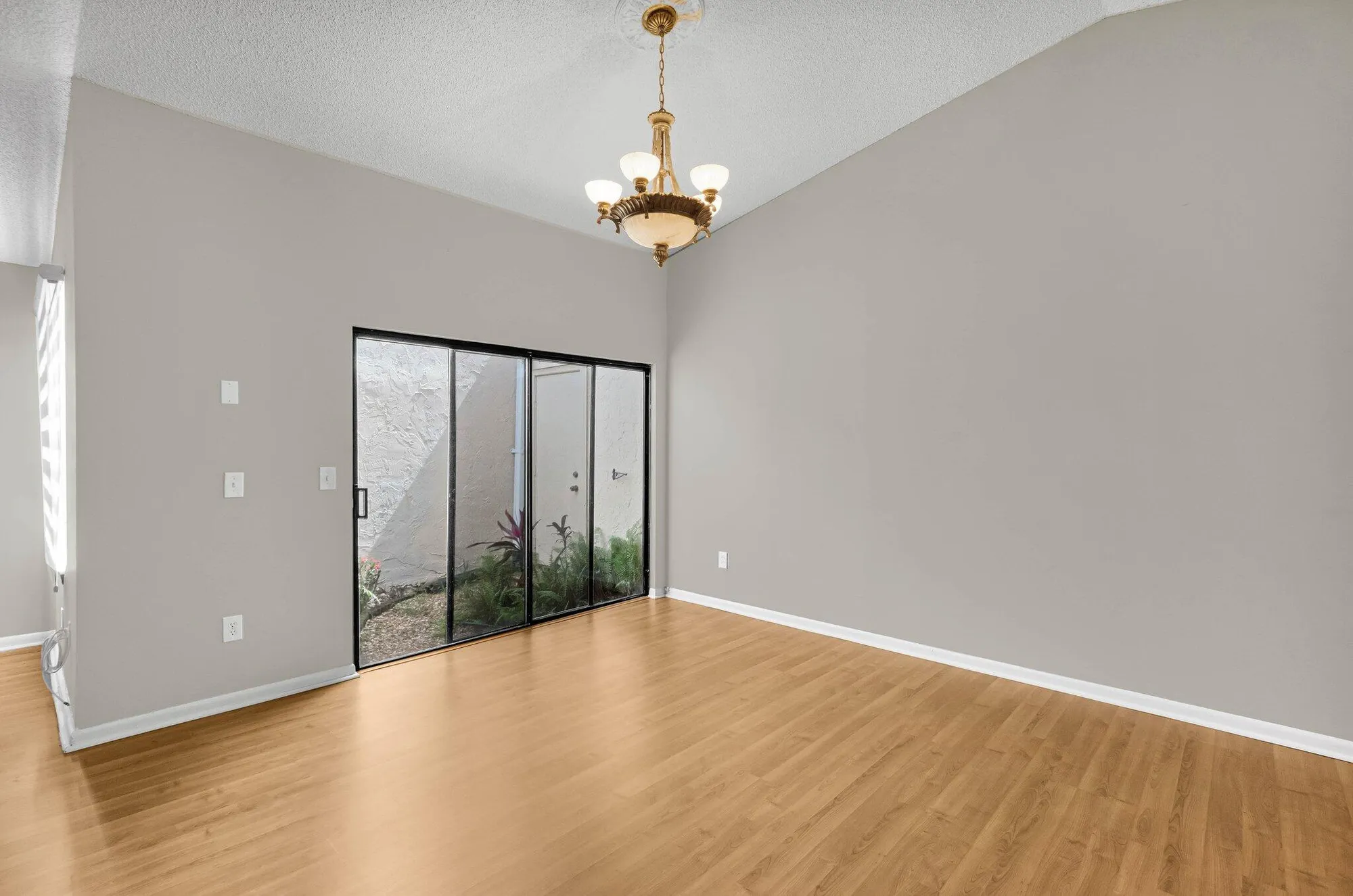 Property Slideshow image 19 of 39 | 3215 nw 12th st, Delray Beach, FL, 33445