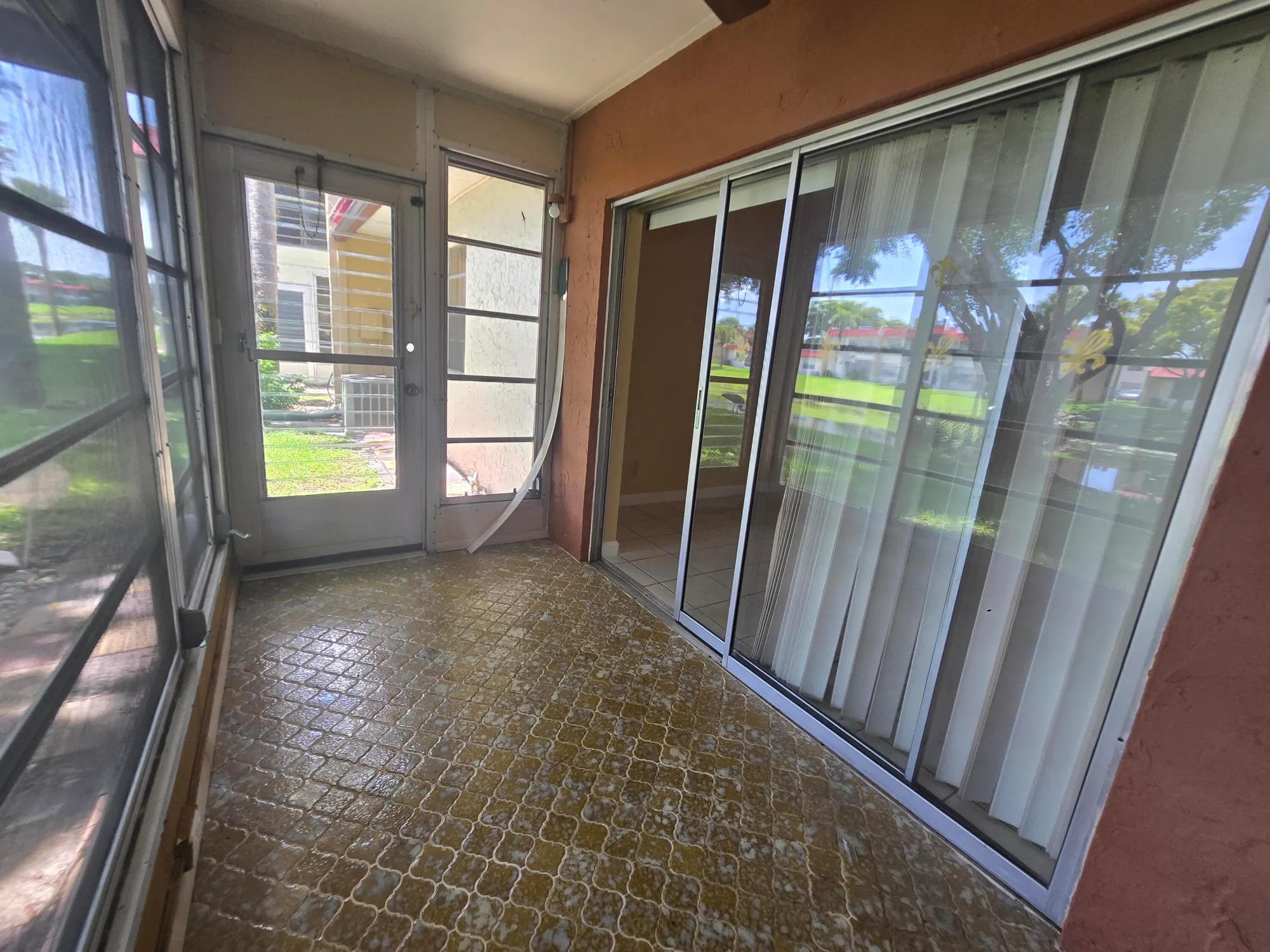 Property Slideshow image 17 of 21 | 102 lake anne dr, West Palm Beach, FL, 33411