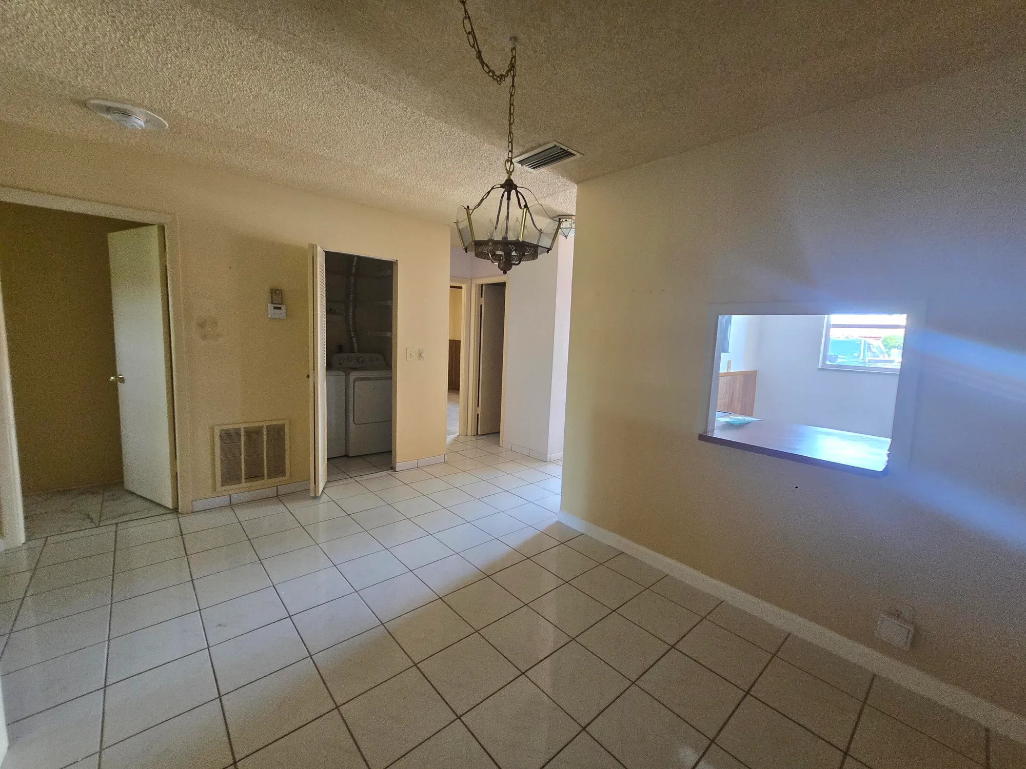 Property Slideshow image 10 of 21 | 102 lake anne dr, West Palm Beach, FL, 33411