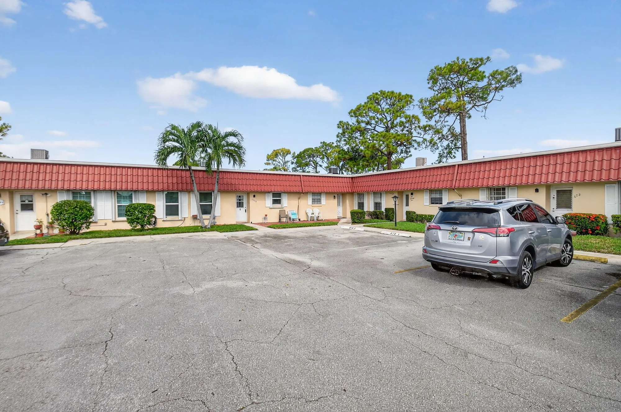 Property Slideshow image 3 of 53 | 676 laconia cr b, Lake Worth, FL, 33467