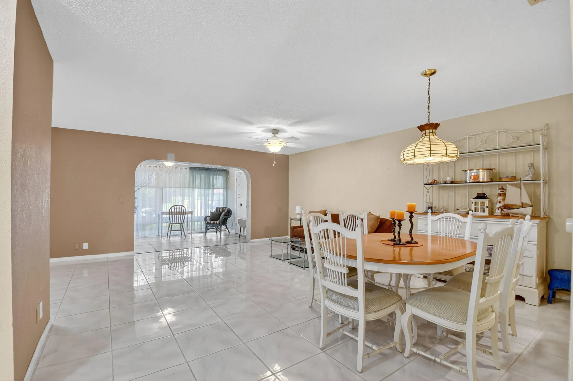 Property Slideshow image 12 of 53 | 676 laconia cr b, Lake Worth, FL, 33467
