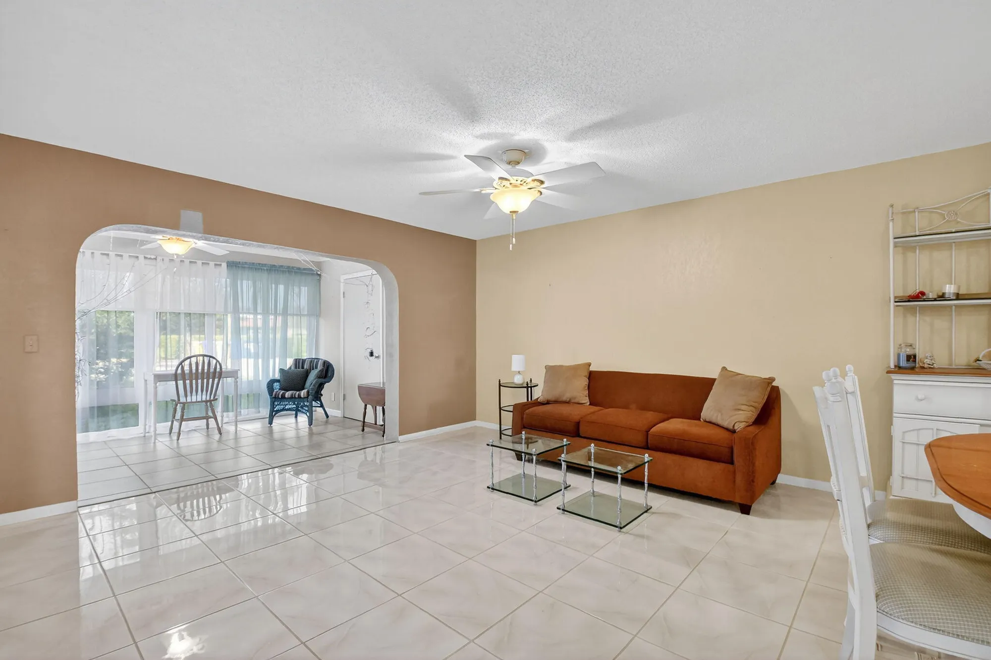 Property Slideshow image 14 of 53 | 676 laconia cr b, Lake Worth, FL, 33467