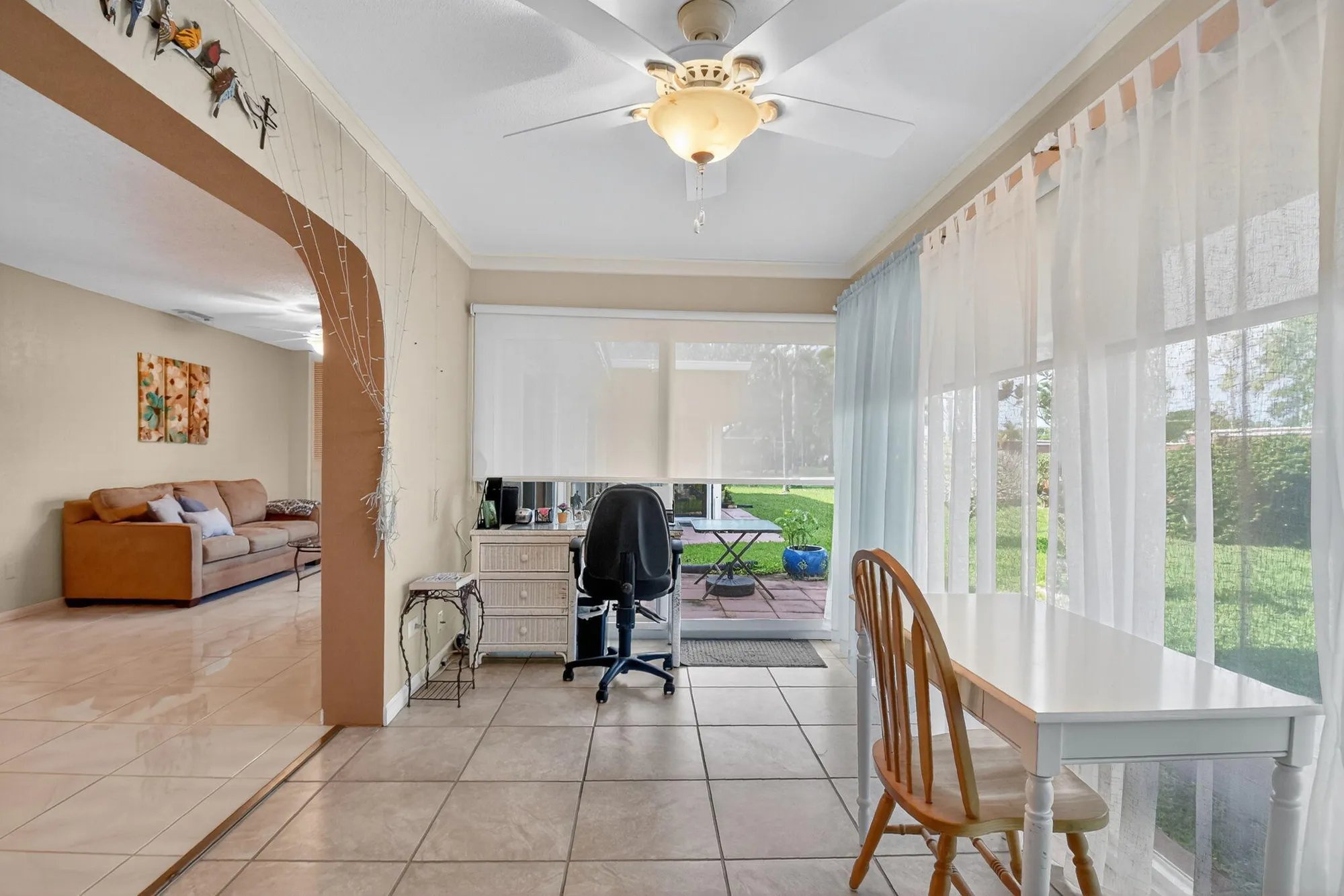 Property Slideshow image 20 of 53 | 676 laconia cr b, Lake Worth, FL, 33467