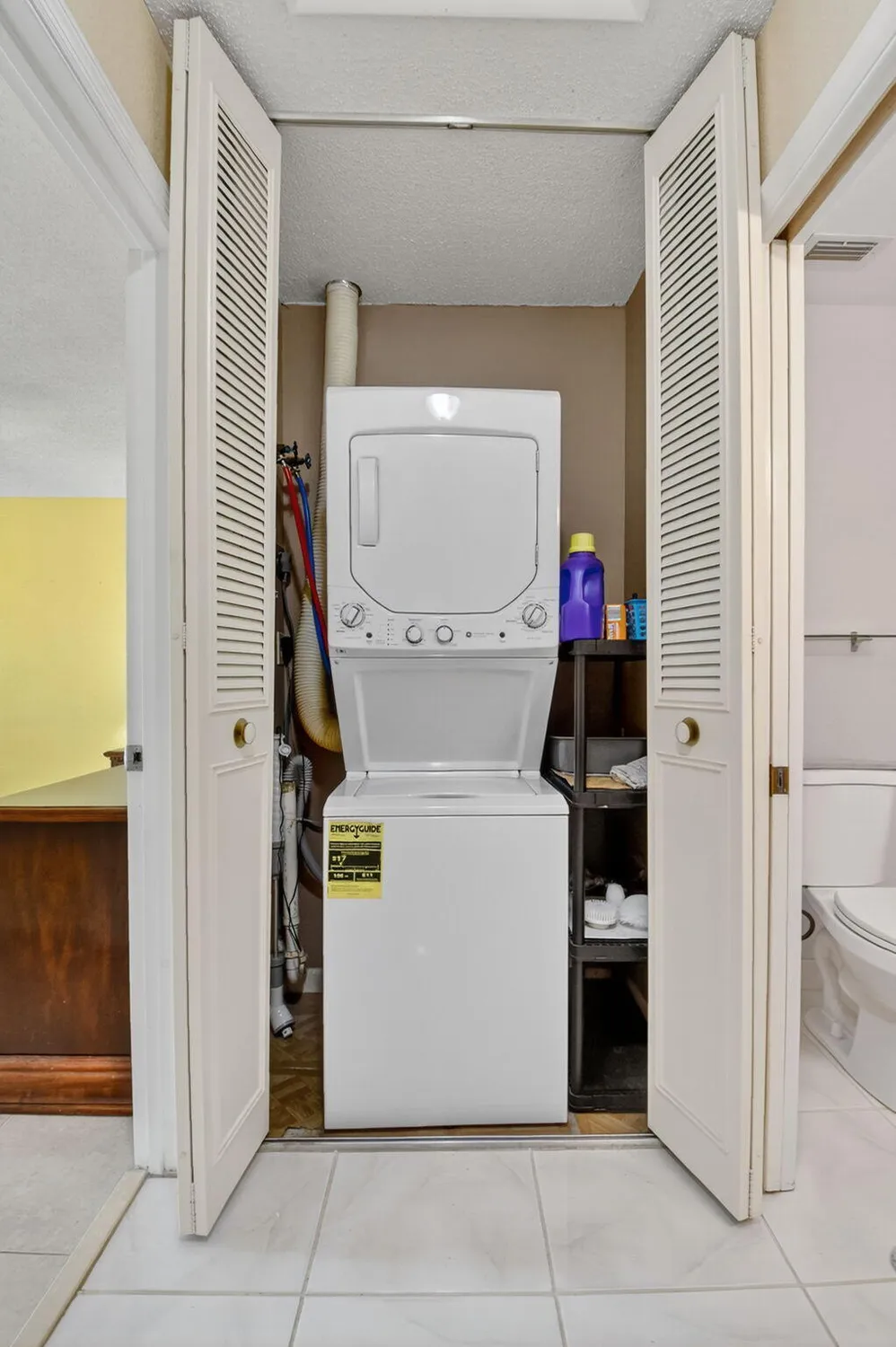 Property Slideshow image 23 of 53 | 676 laconia cr b, Lake Worth, FL, 33467