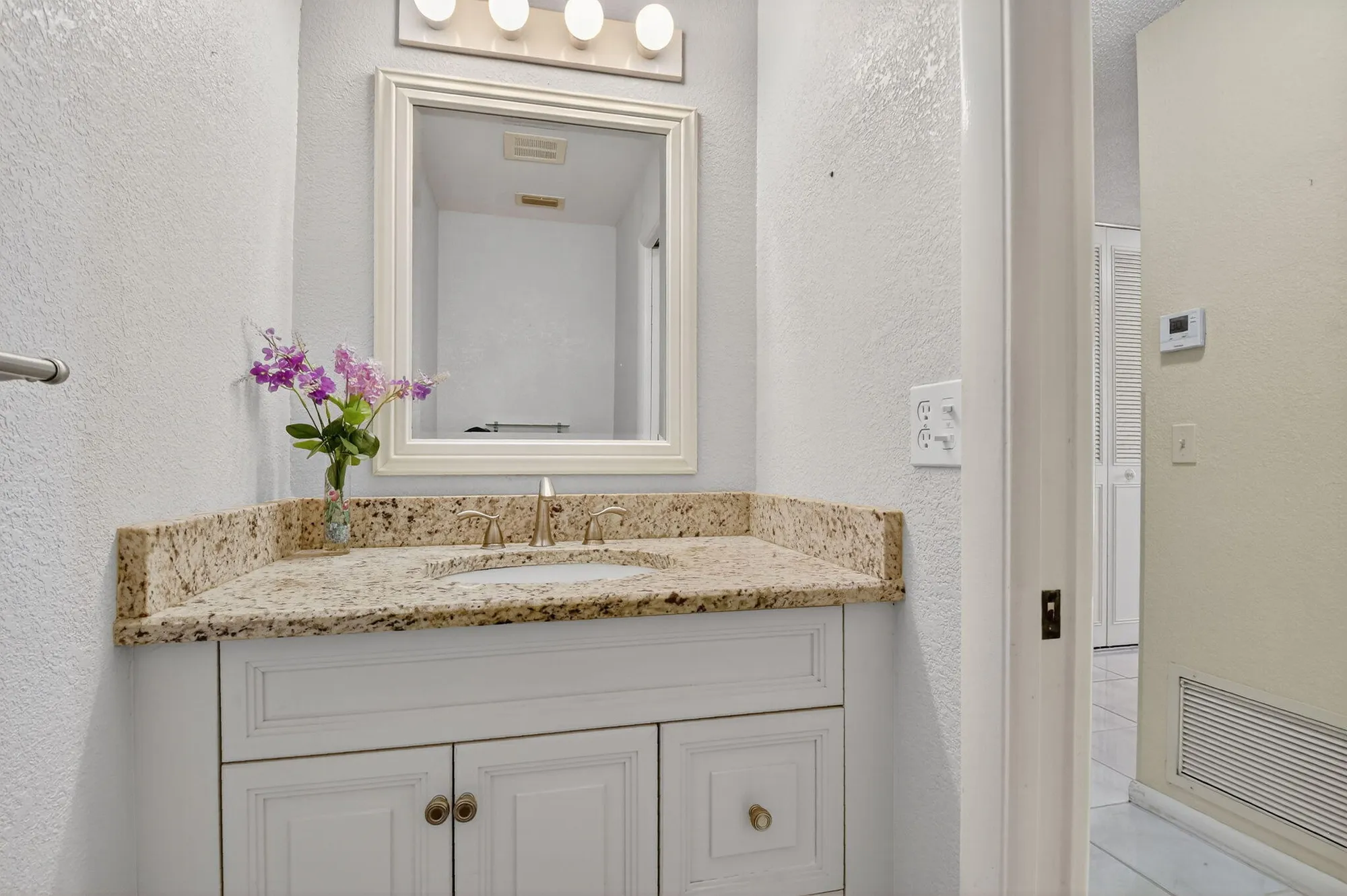 Property Slideshow image 25 of 53 | 676 laconia cr b, Lake Worth, FL, 33467