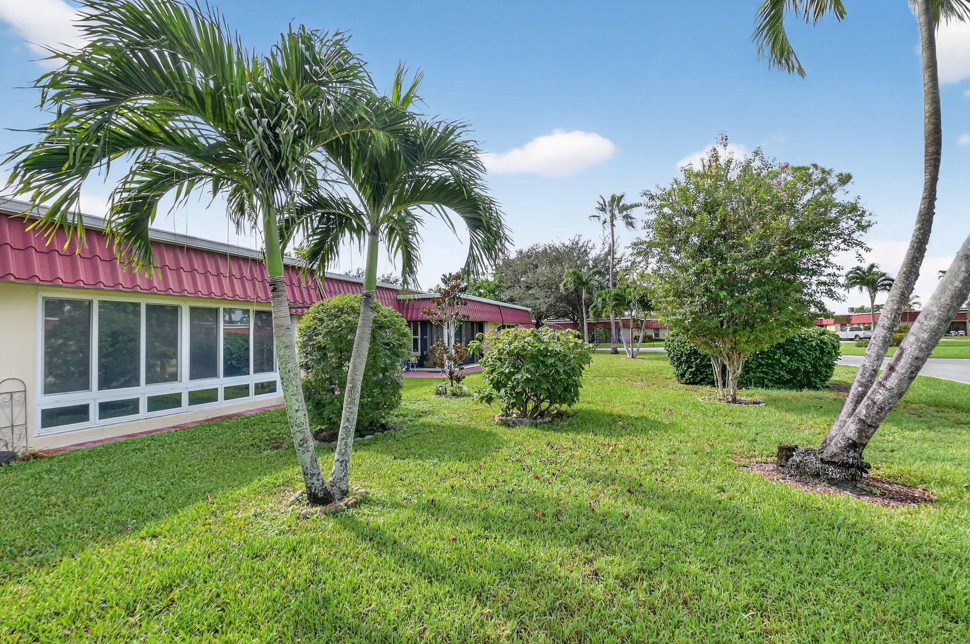 Property Slideshow image 36 of 53 | 676 laconia cr b, Lake Worth, FL, 33467