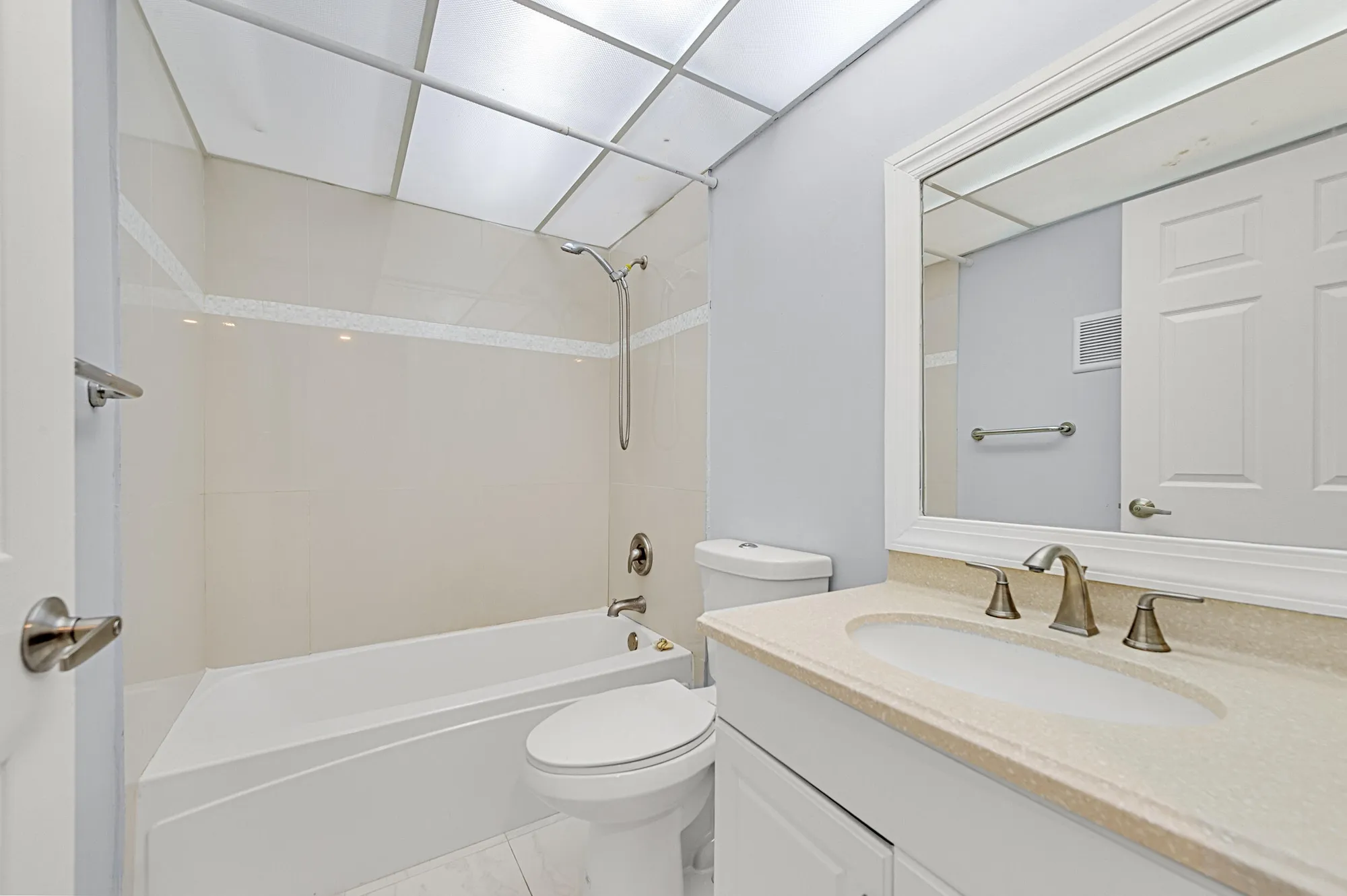 Property Slideshow image 12 of 20 | 339 normandy h, Delray Beach, FL, 33484
