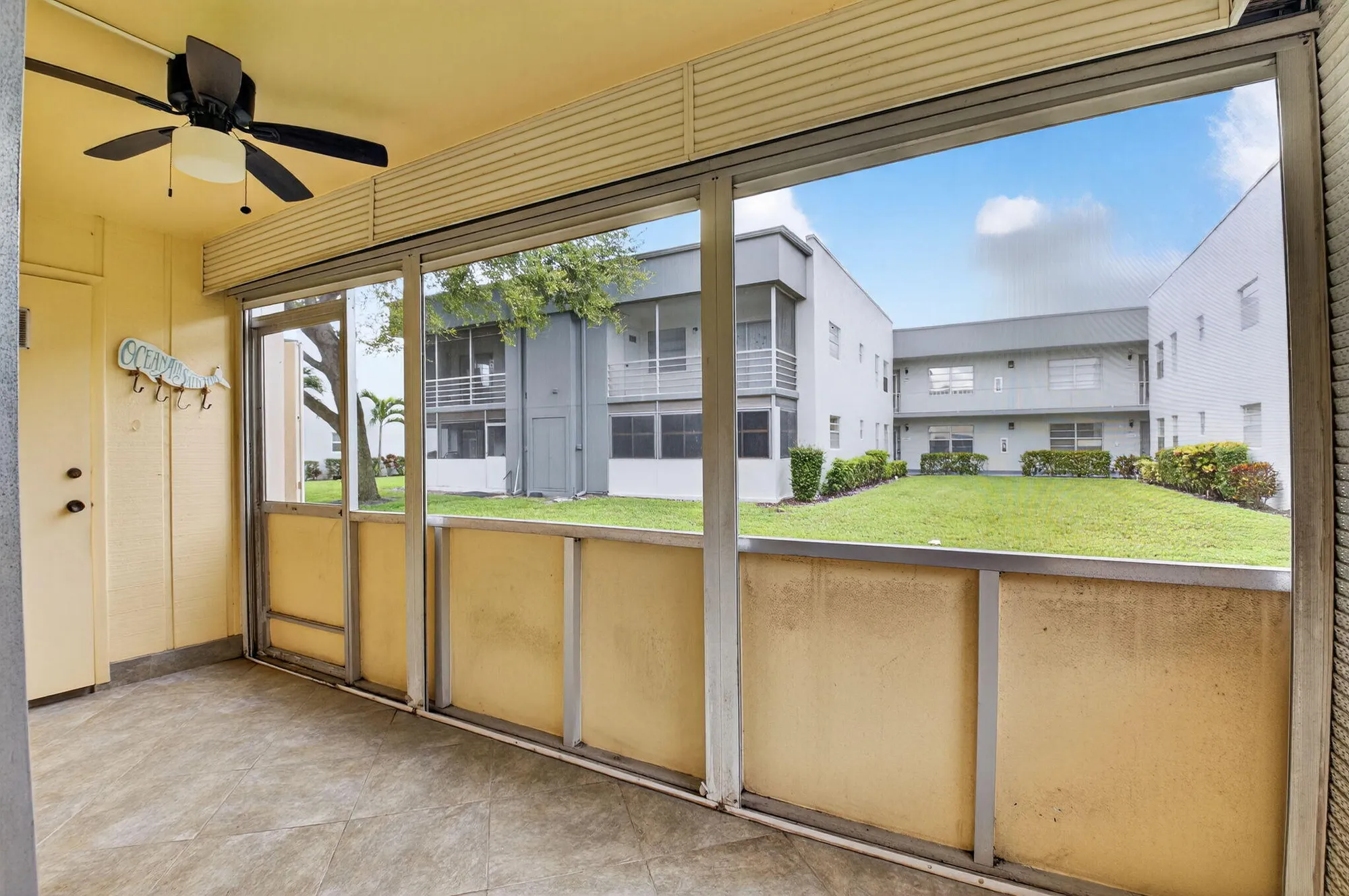 Property Slideshow image 26 of 41 | 826 normandy r, Delray Beach, FL, 33484