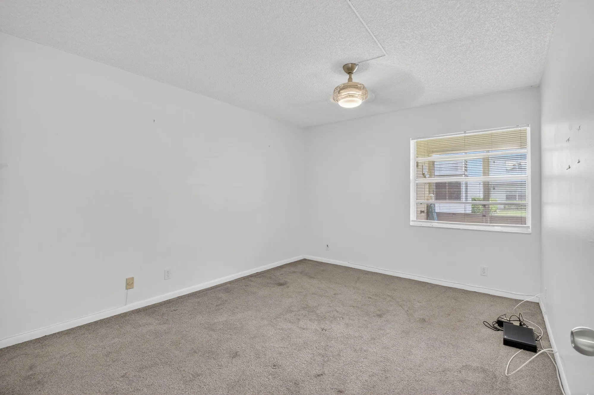 Property Slideshow image 12 of 41 | 826 normandy r, Delray Beach, FL, 33484