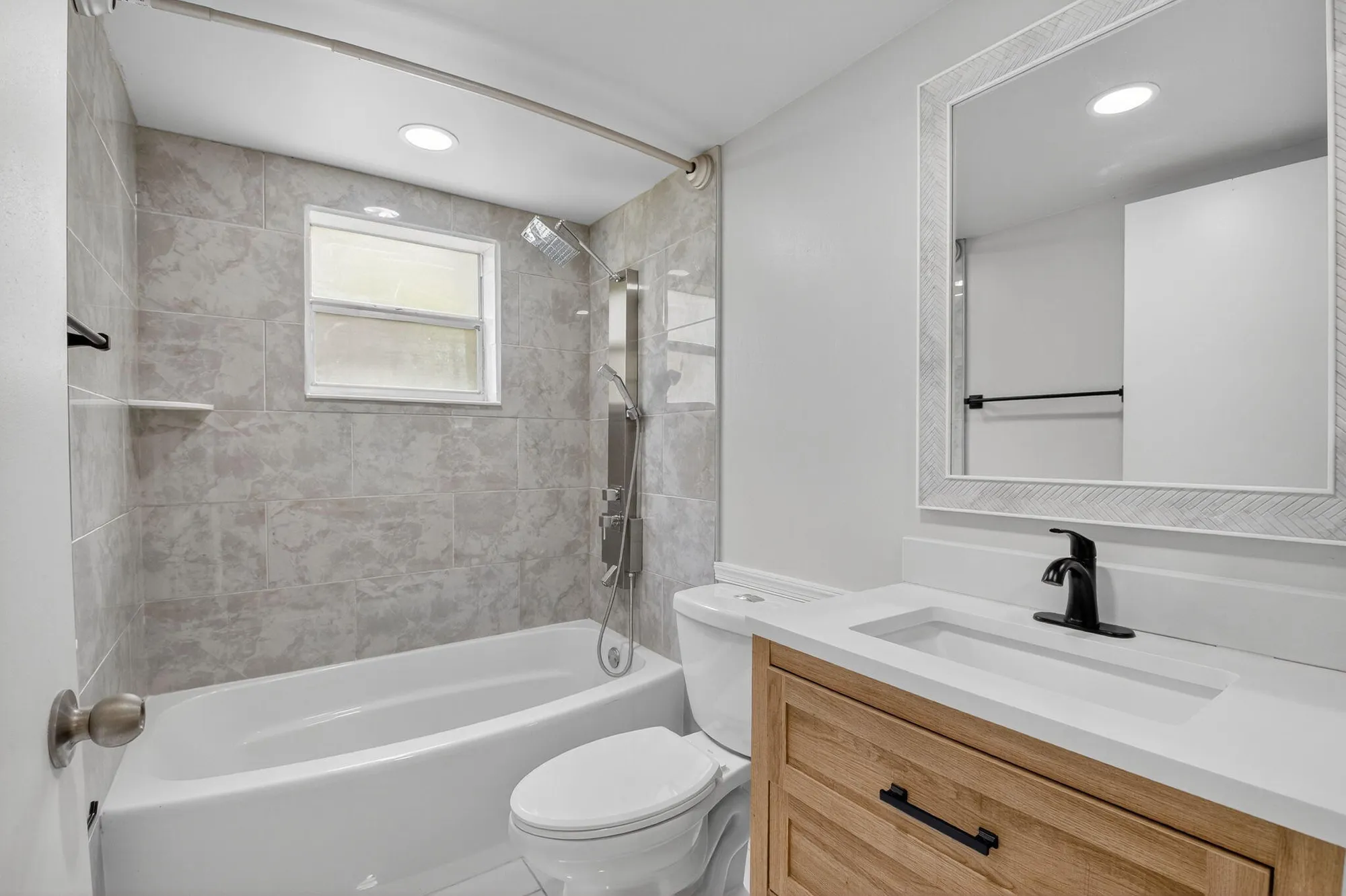 Property Slideshow image 7 of 41 | 826 normandy r, Delray Beach, FL, 33484