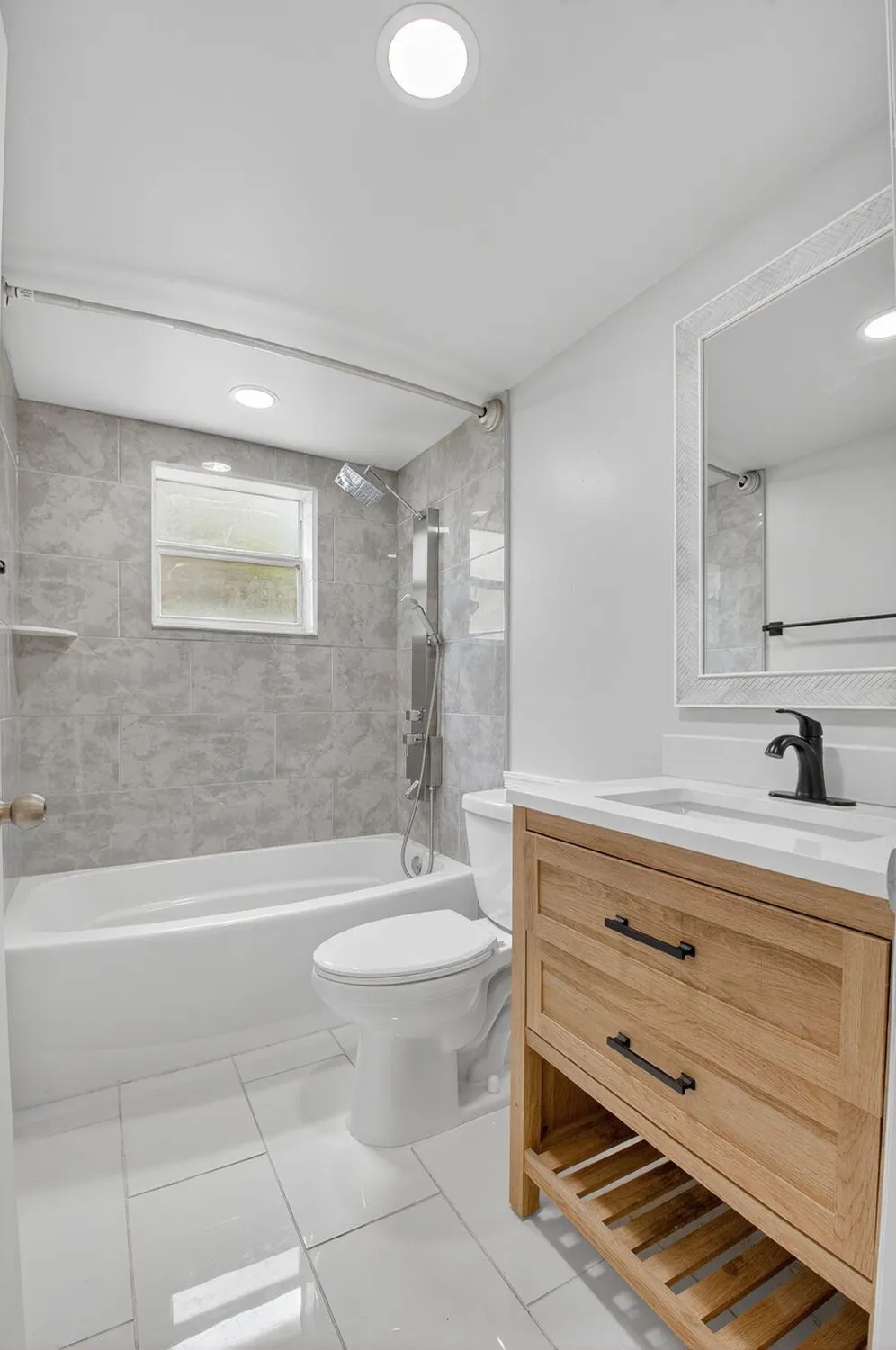 Property Slideshow image 8 of 41 | 826 normandy r, Delray Beach, FL, 33484