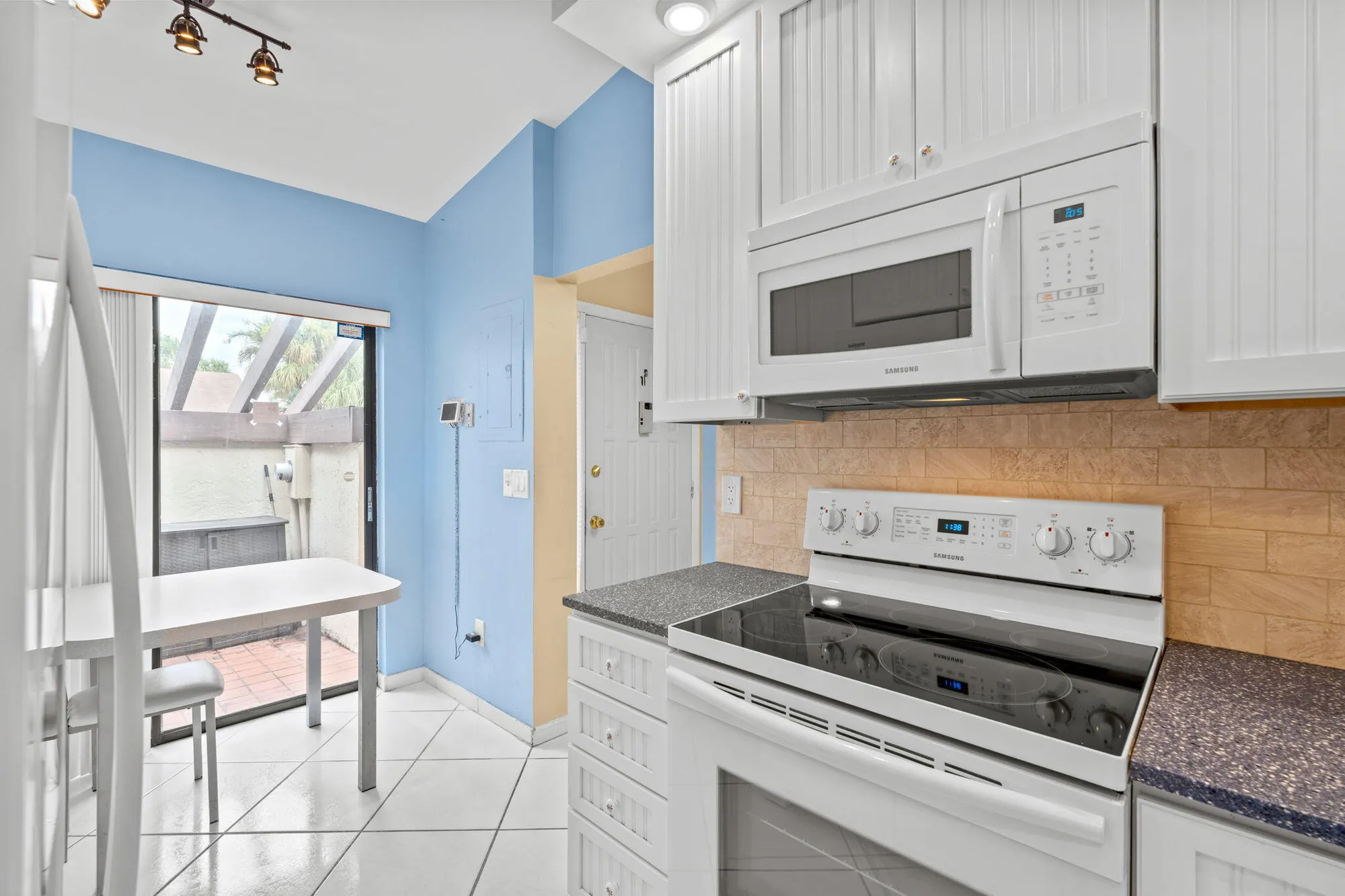 Property Slideshow image 5 of 57 | 3646 willa way a, Lake Worth, FL, 33467