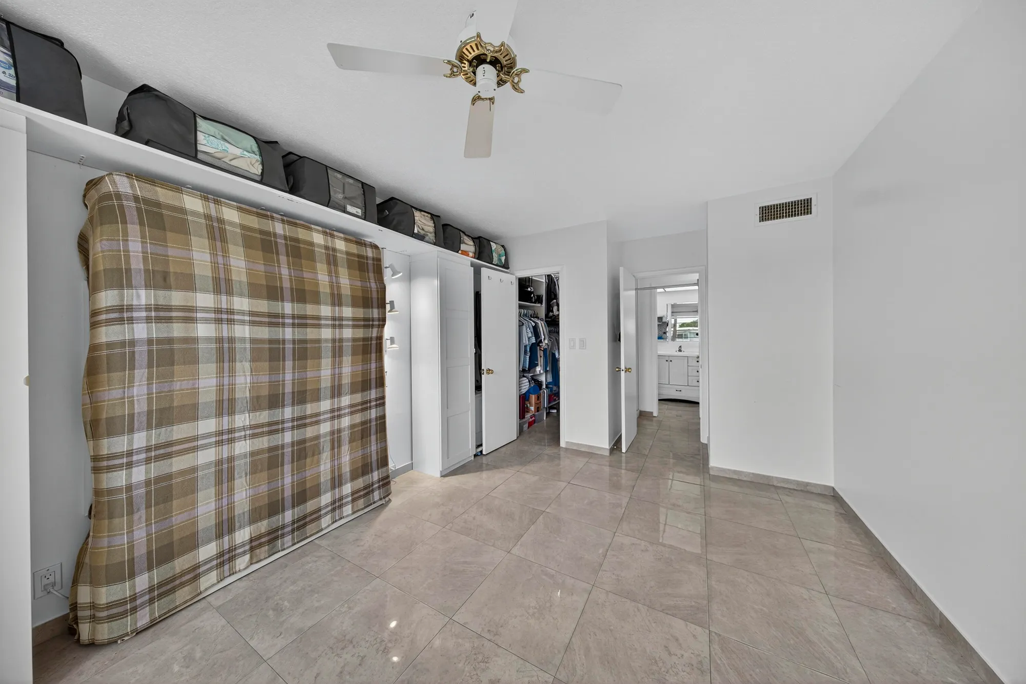 Property Slideshow image 21 of 63 | 251 s golf blvd 287, Pompano Beach, FL, 33064