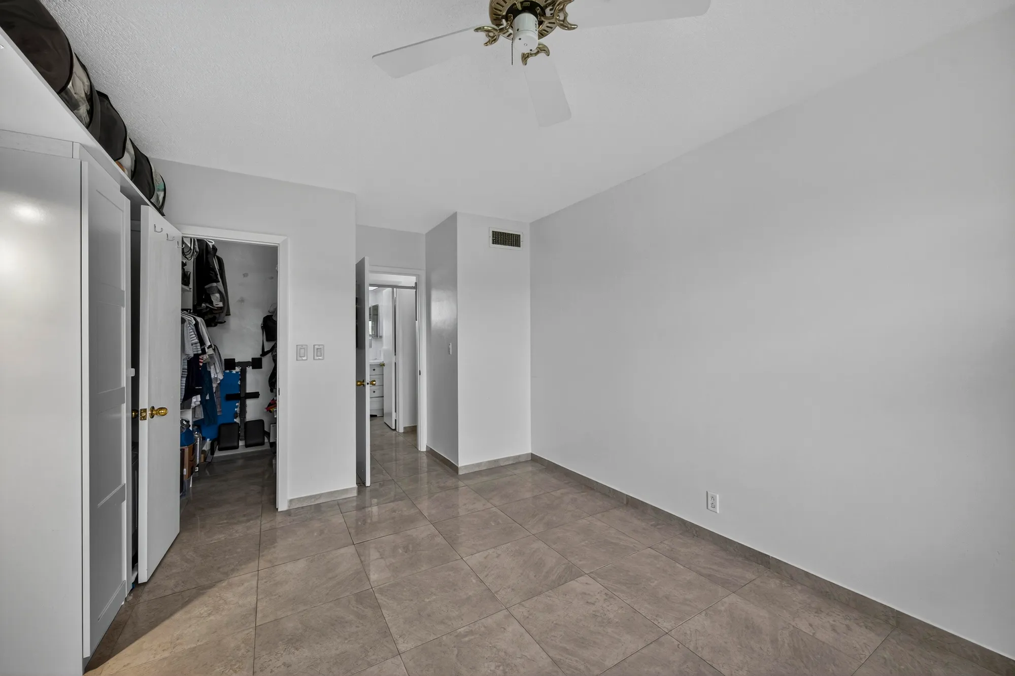 Property Slideshow image 22 of 63 | 251 s golf blvd 287, Pompano Beach, FL, 33064
