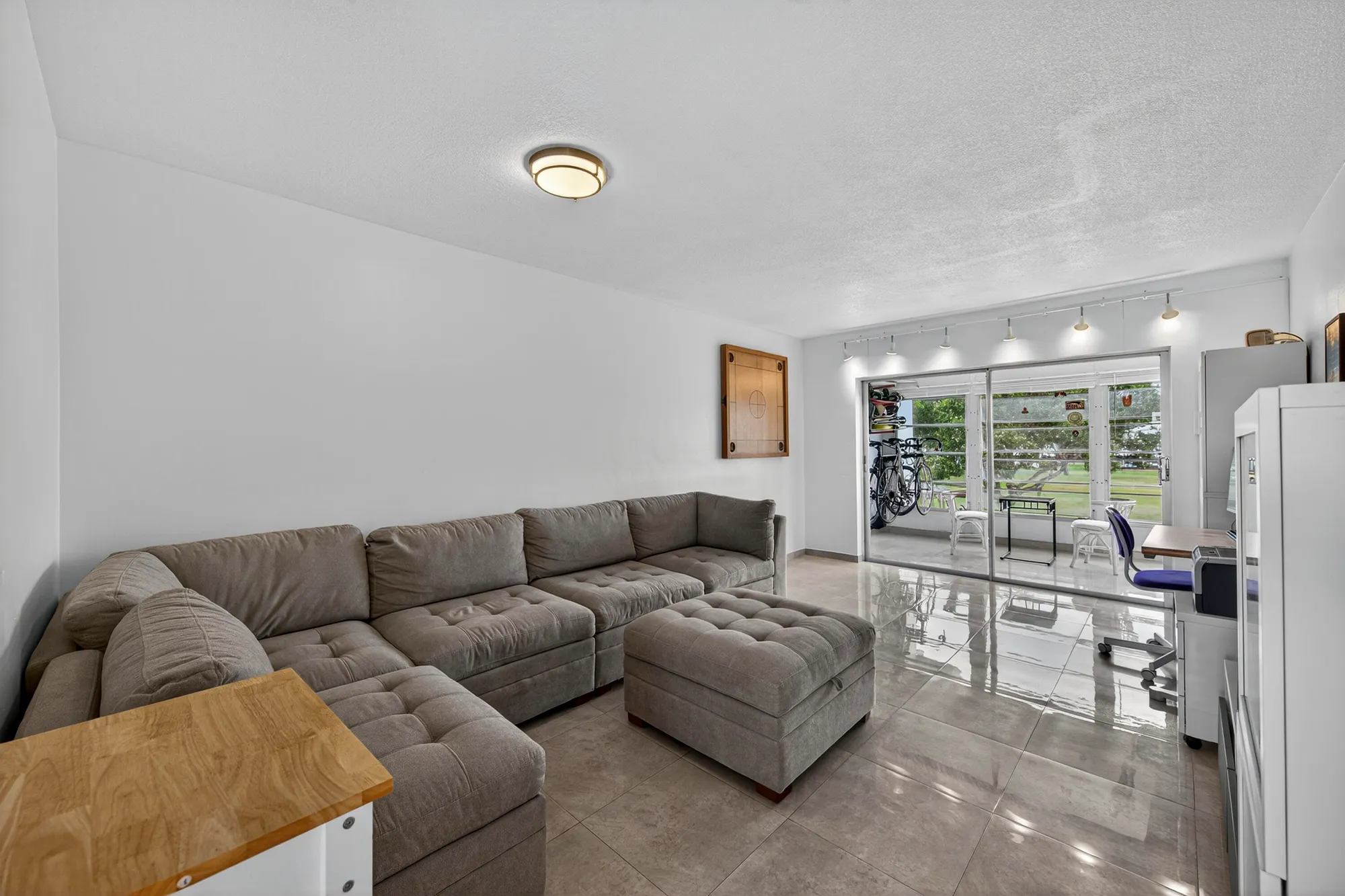 Property Slideshow image 10 of 63 | 251 s golf blvd 287, Pompano Beach, FL, 33064