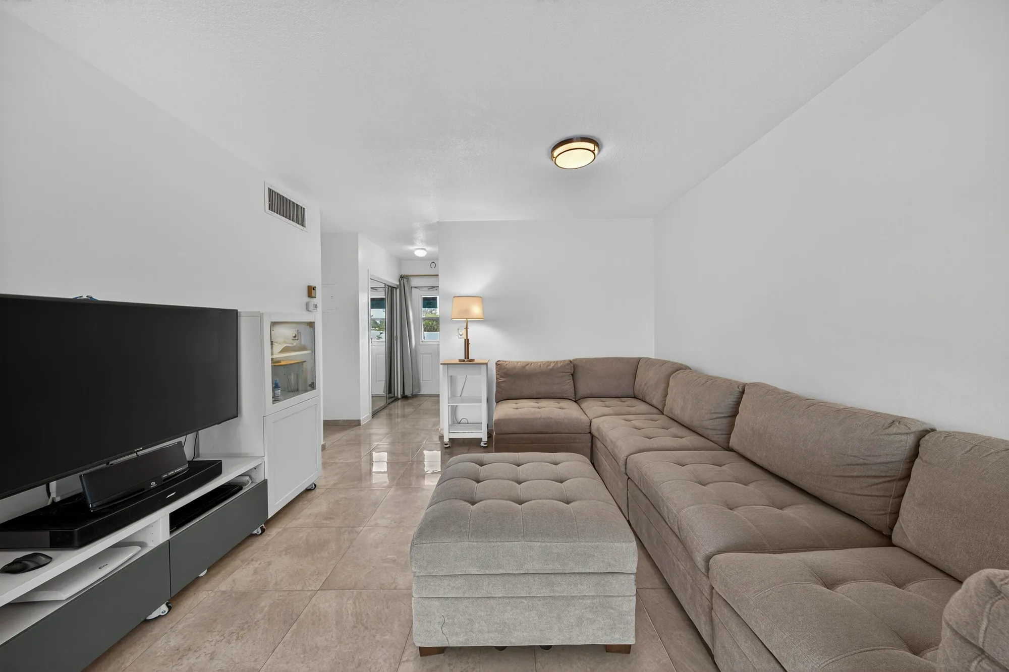 Property Slideshow image 14 of 63 | 251 s golf blvd 287, Pompano Beach, FL, 33064