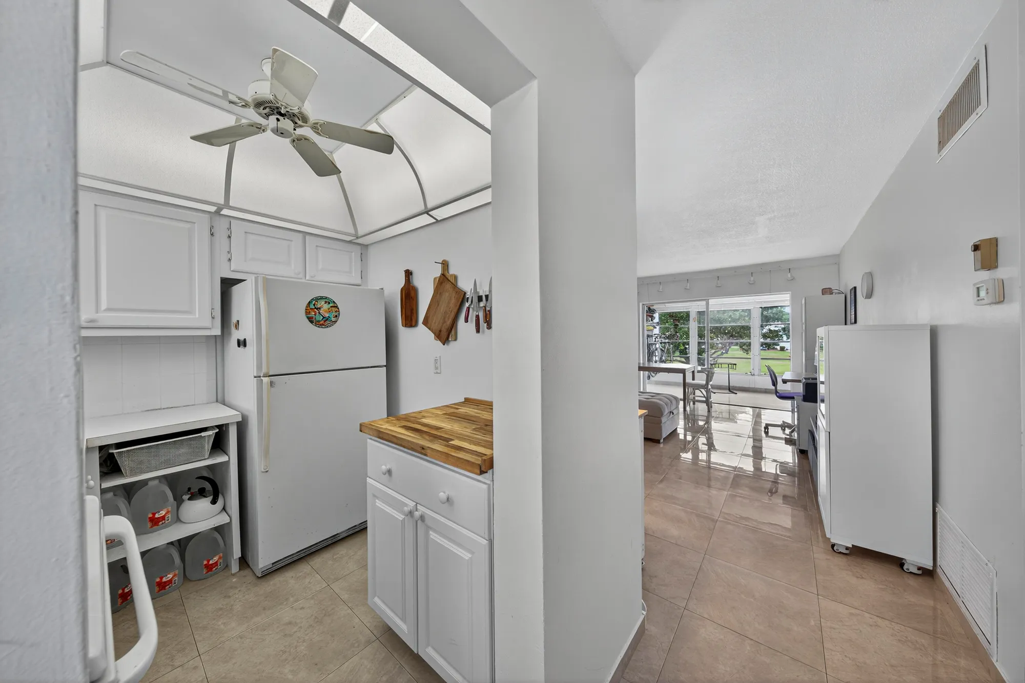 Property Slideshow image 27 of 63 | 251 s golf blvd 287, Pompano Beach, FL, 33064