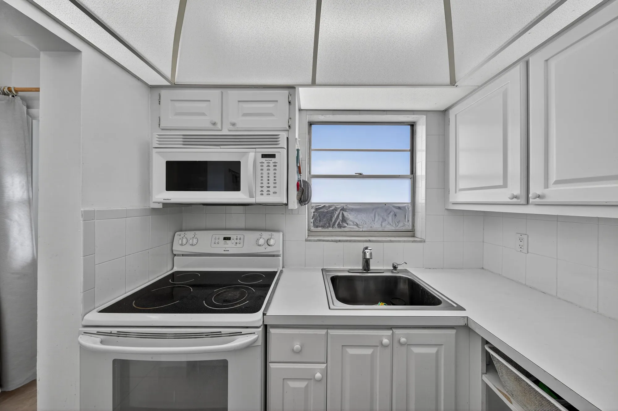 Property Slideshow image 4 of 63 | 251 s golf blvd 287, Pompano Beach, FL, 33064