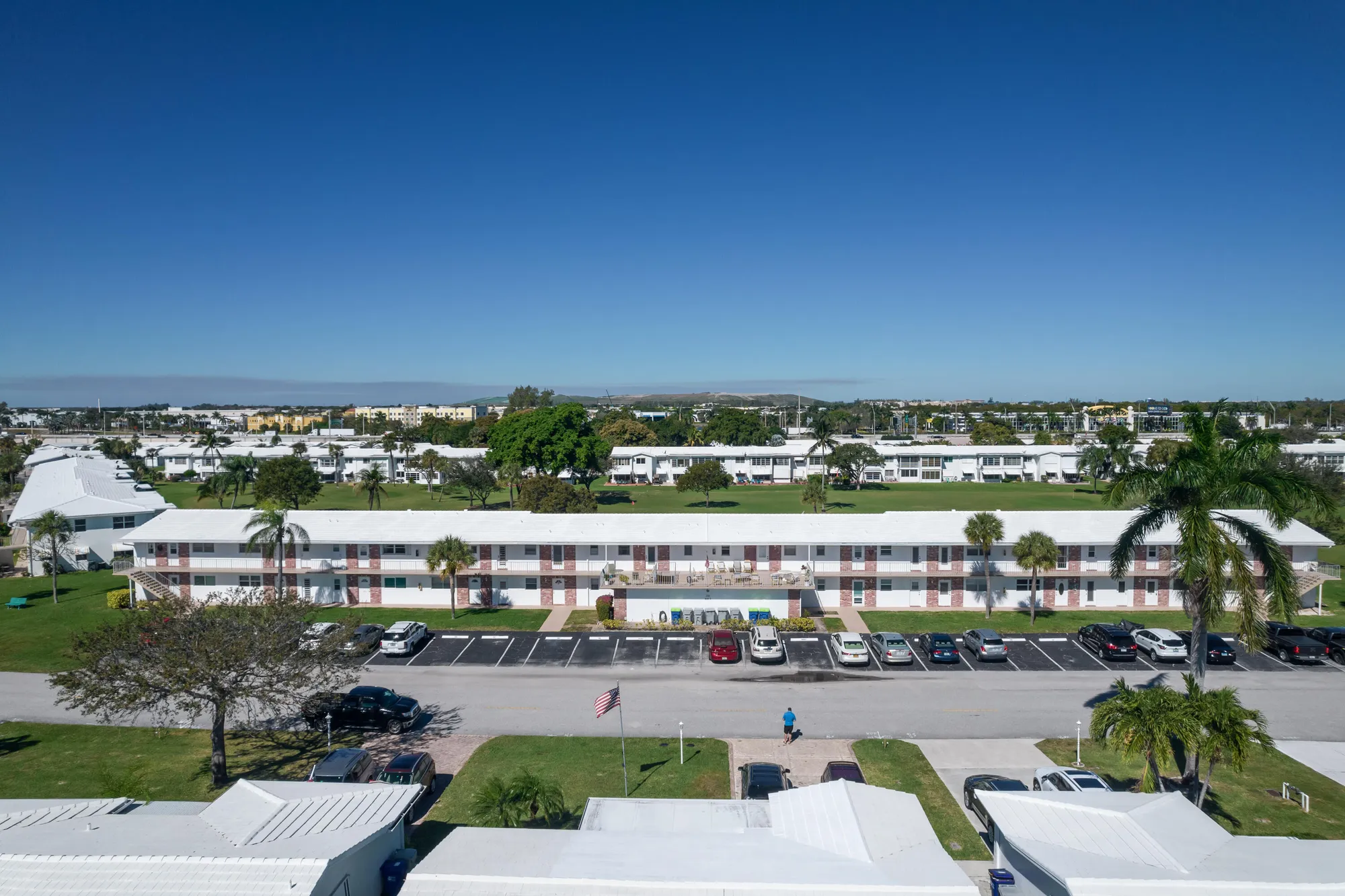 Property Slideshow image 31 of 63 | 251 s golf blvd 287, Pompano Beach, FL, 33064