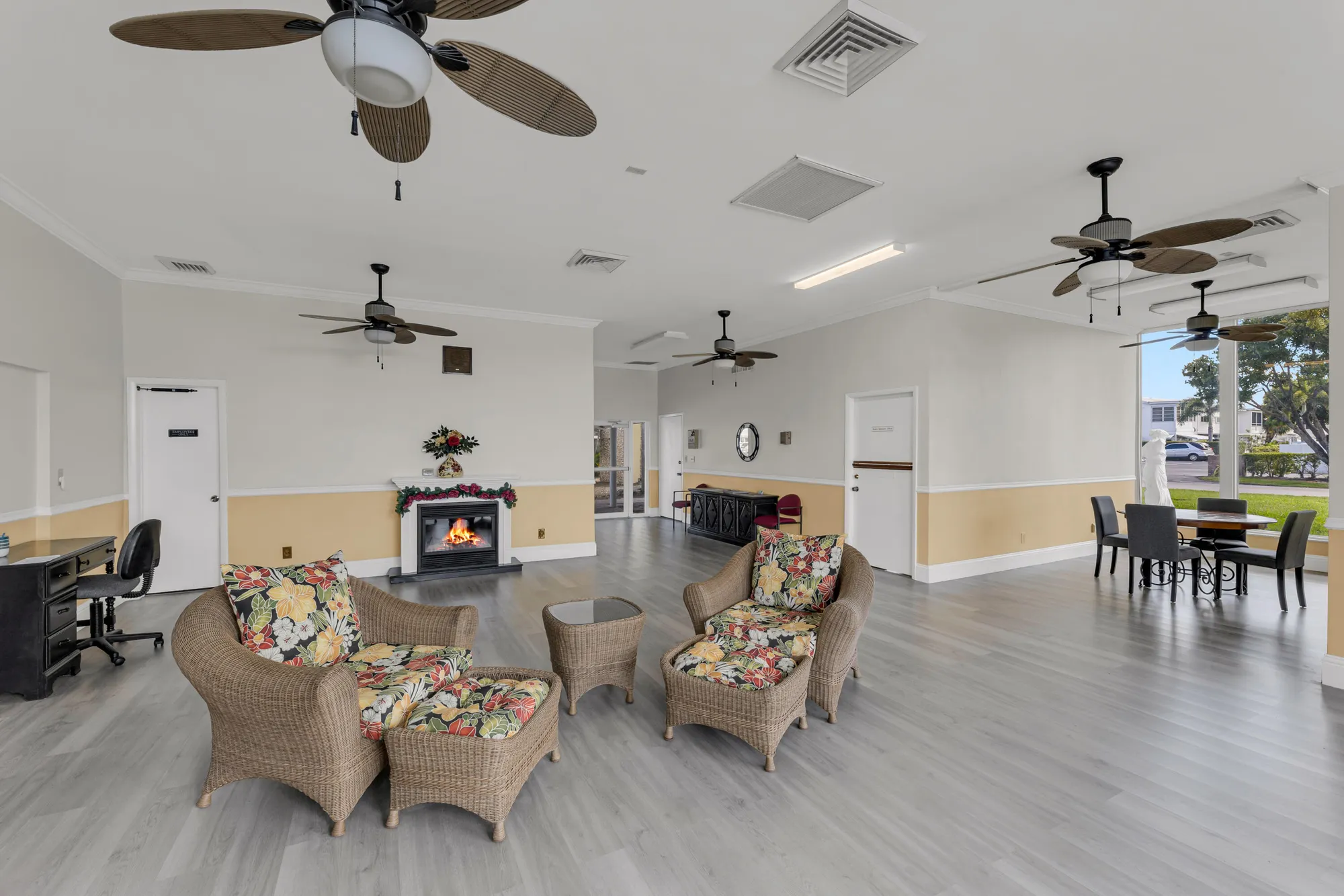 Property Slideshow image 42 of 63 | 251 s golf blvd 287, Pompano Beach, FL, 33064
