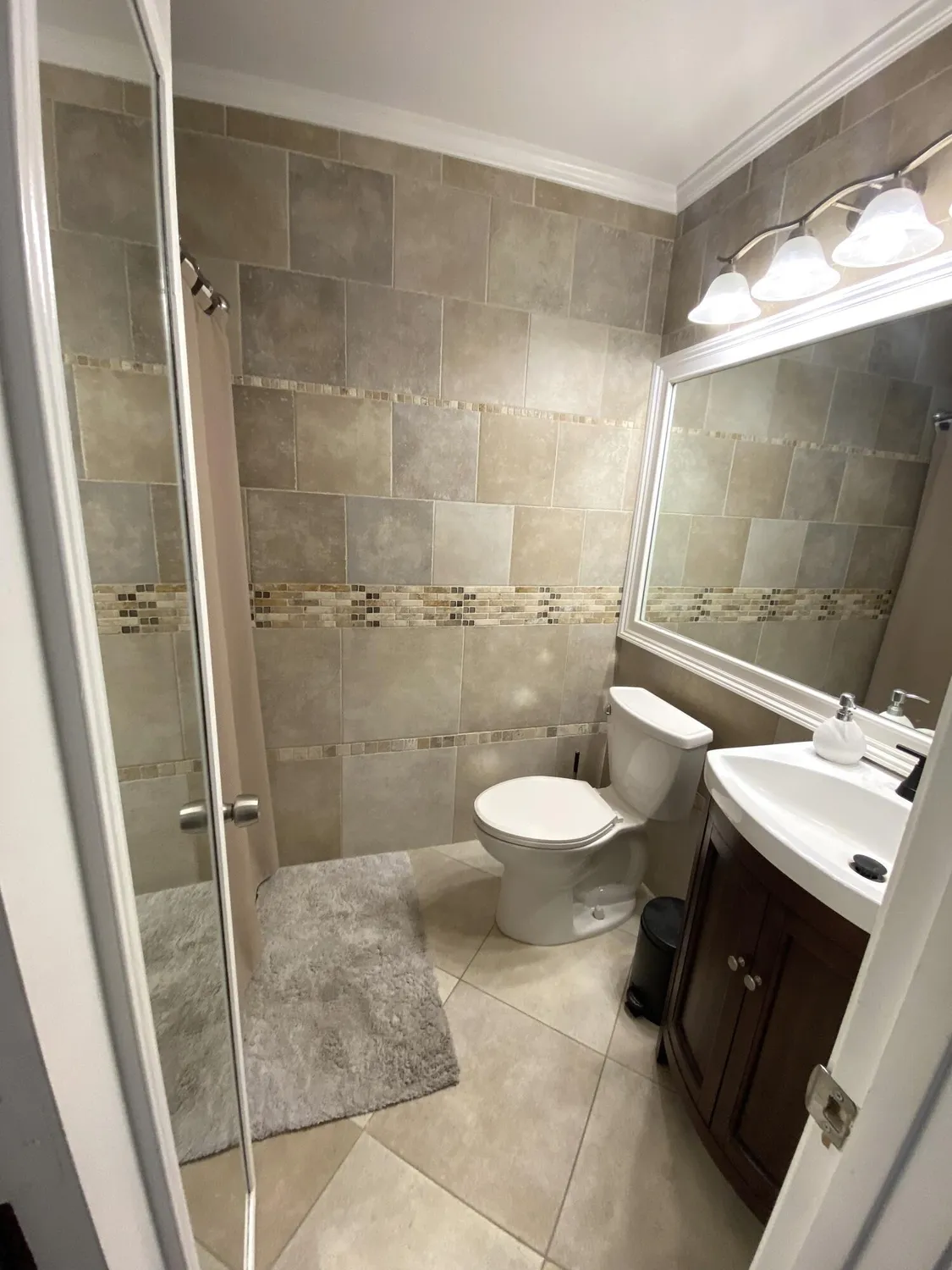 Property Slideshow image 15 of 43 | 1040 n palm ln c, Delray Beach, FL, 33445