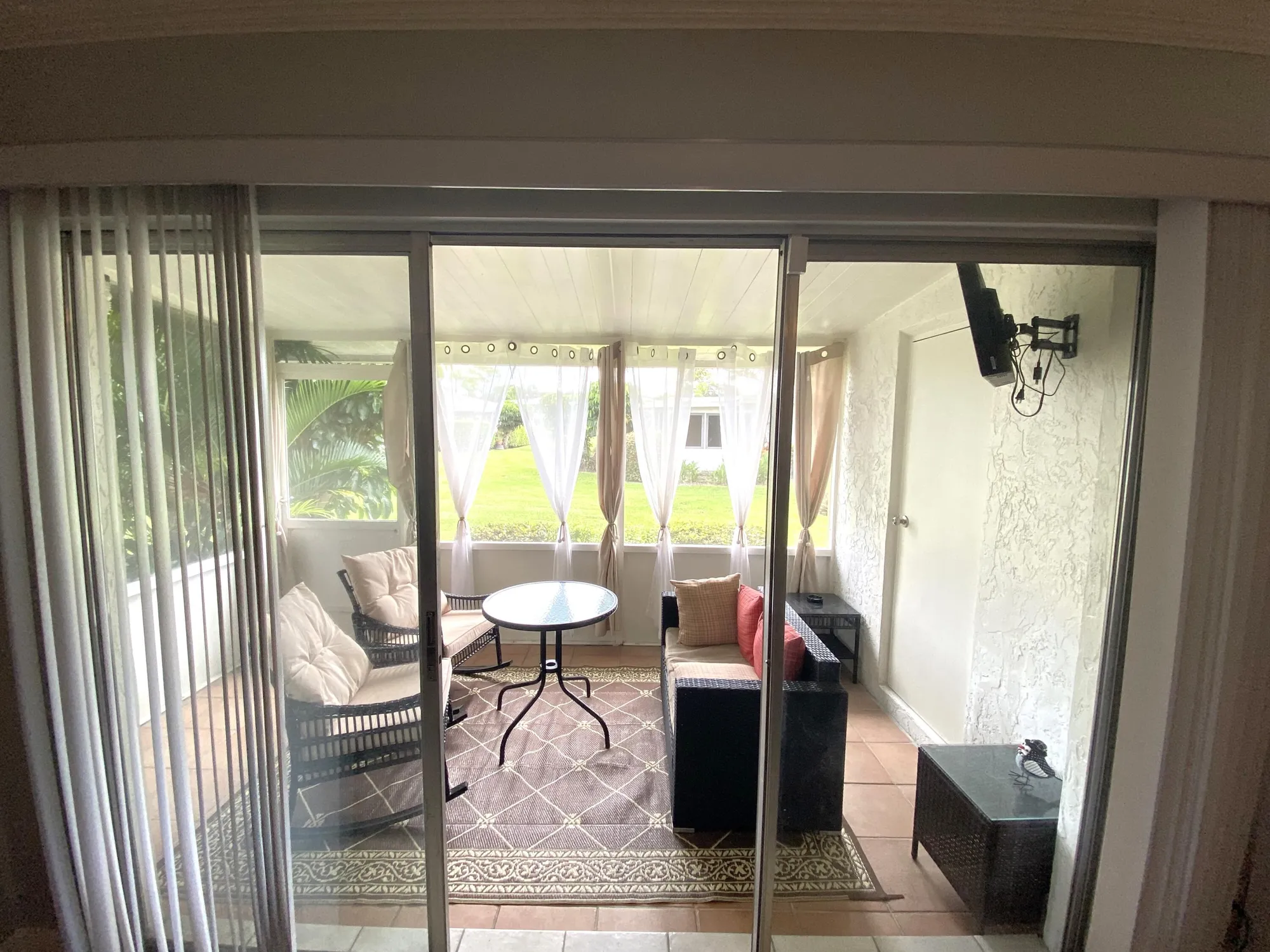 Property Slideshow image 2 of 43 | 1040 n palm ln c, Delray Beach, FL, 33445