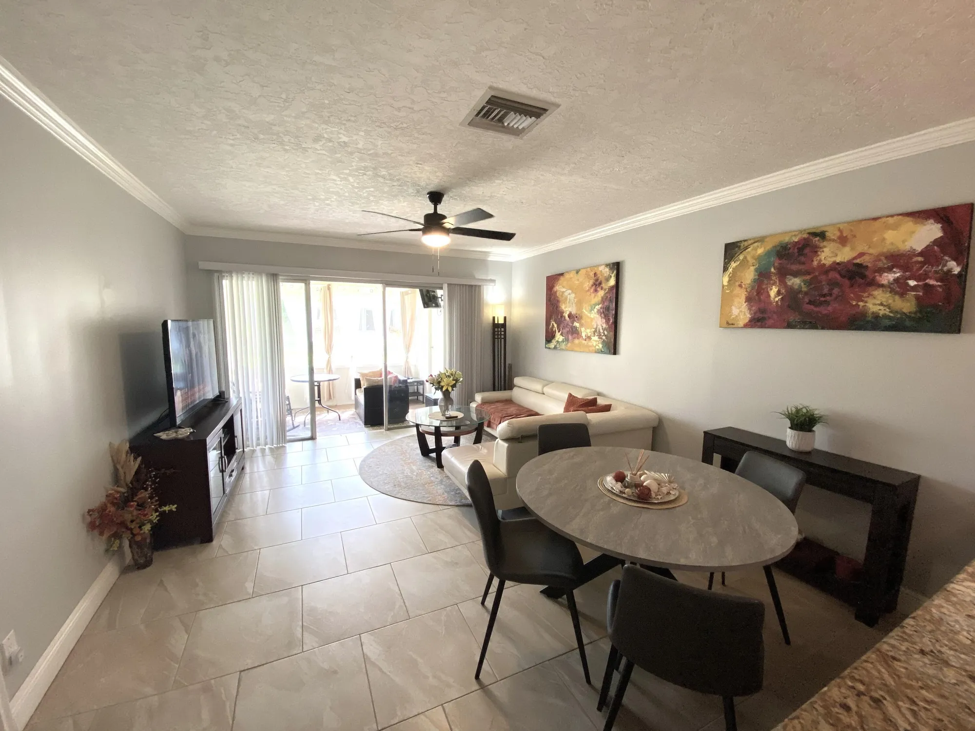 Property Slideshow image 8 of 43 | 1040 n palm ln c, Delray Beach, FL, 33445