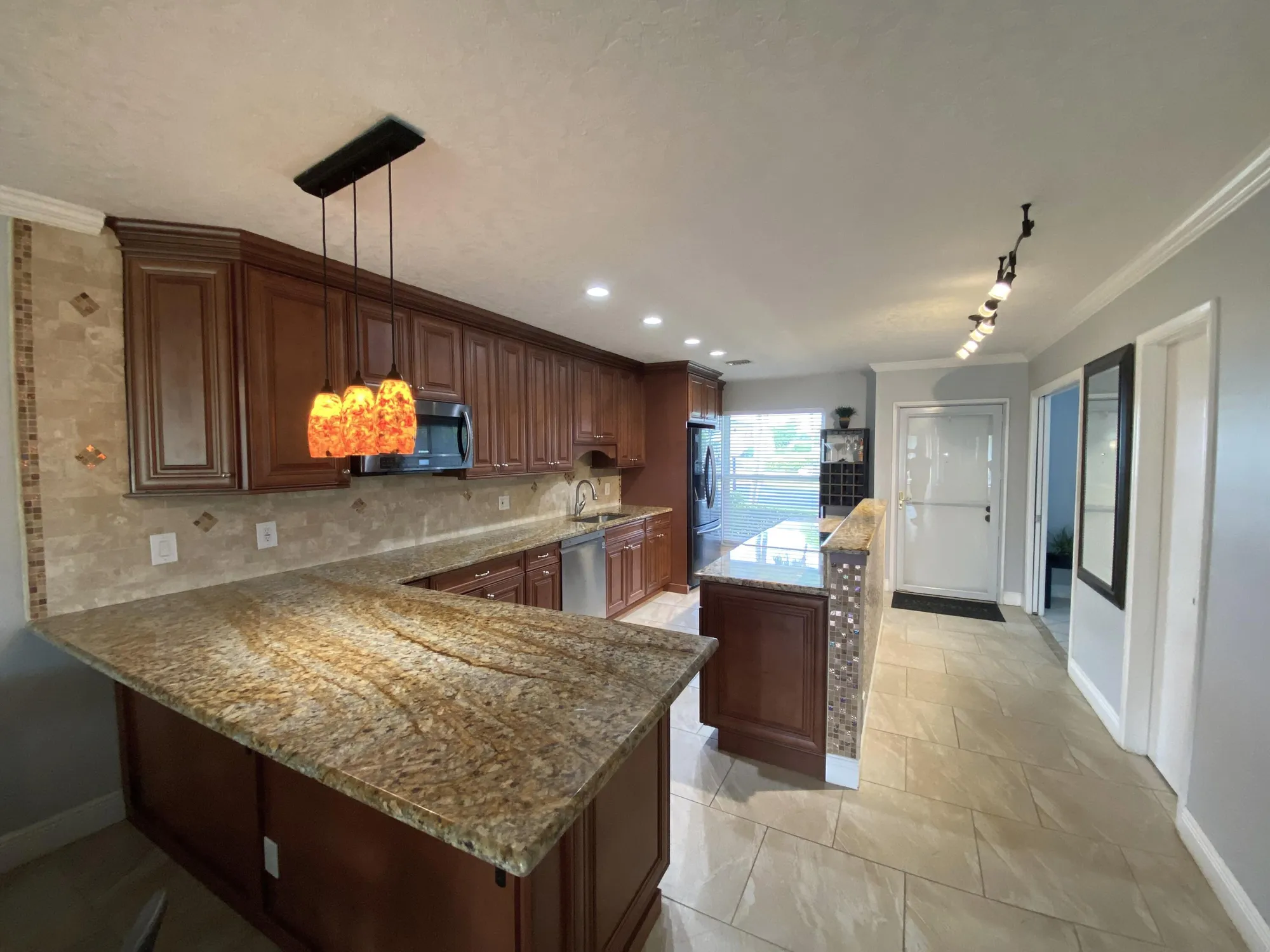 Property Slideshow image 4 of 43 | 1040 n palm ln c, Delray Beach, FL, 33445