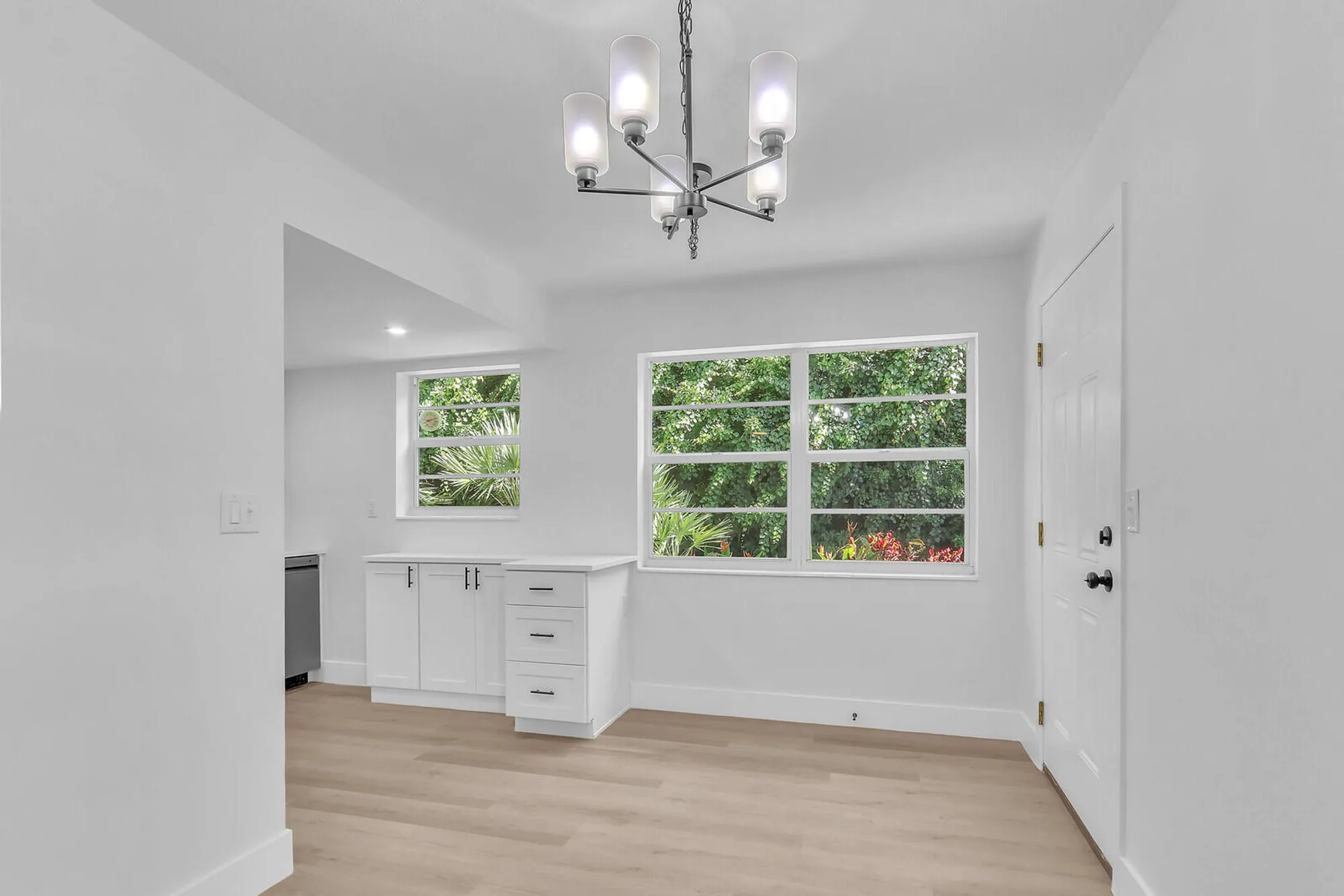 Property Slideshow image 5 of 37 | 2929 se ocean blvd e1, Stuart, FL, 34996