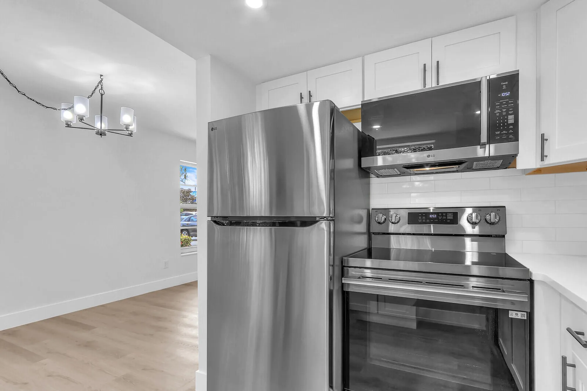 Property Slideshow image 8 of 37 | 2929 se ocean blvd e1, Stuart, FL, 34996