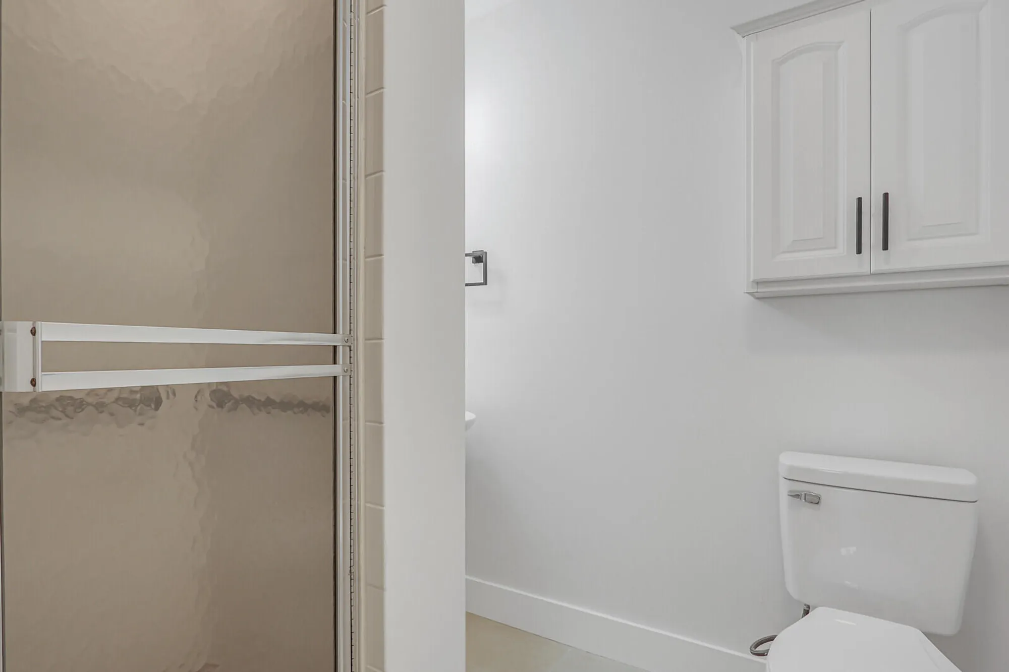 Property Slideshow image 22 of 37 | 2929 se ocean blvd e1, Stuart, FL, 34996