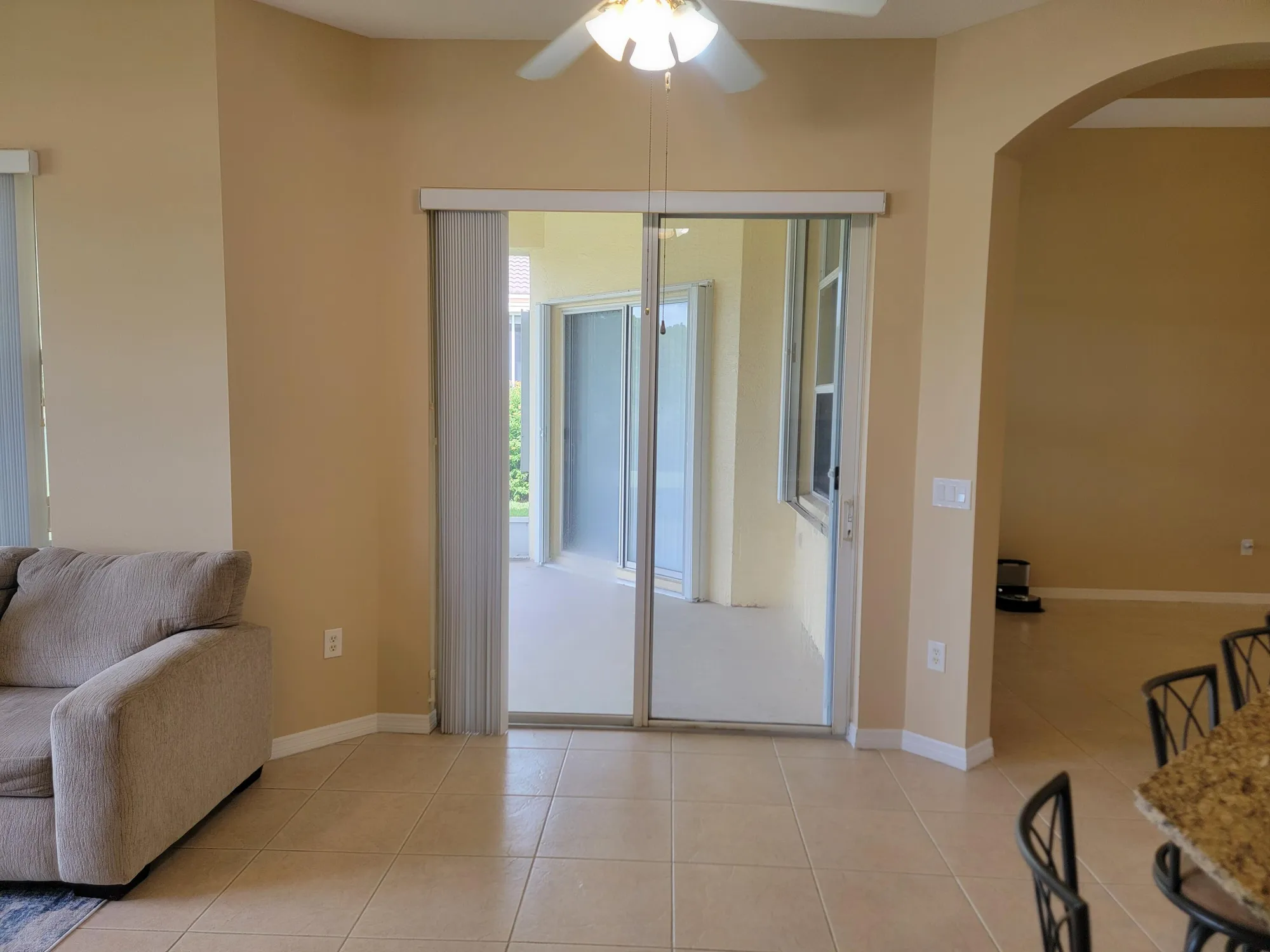 Property Slideshow image 15 of 28 | 633 sw long key ct, Port Saint Lucie, FL, 34986