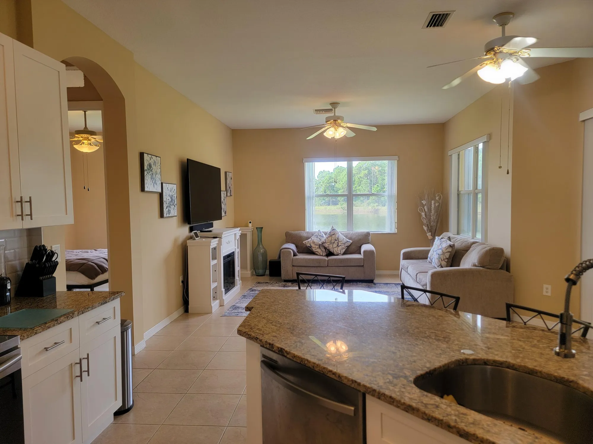Property Slideshow image 9 of 28 | 633 sw long key ct, Port Saint Lucie, FL, 34986