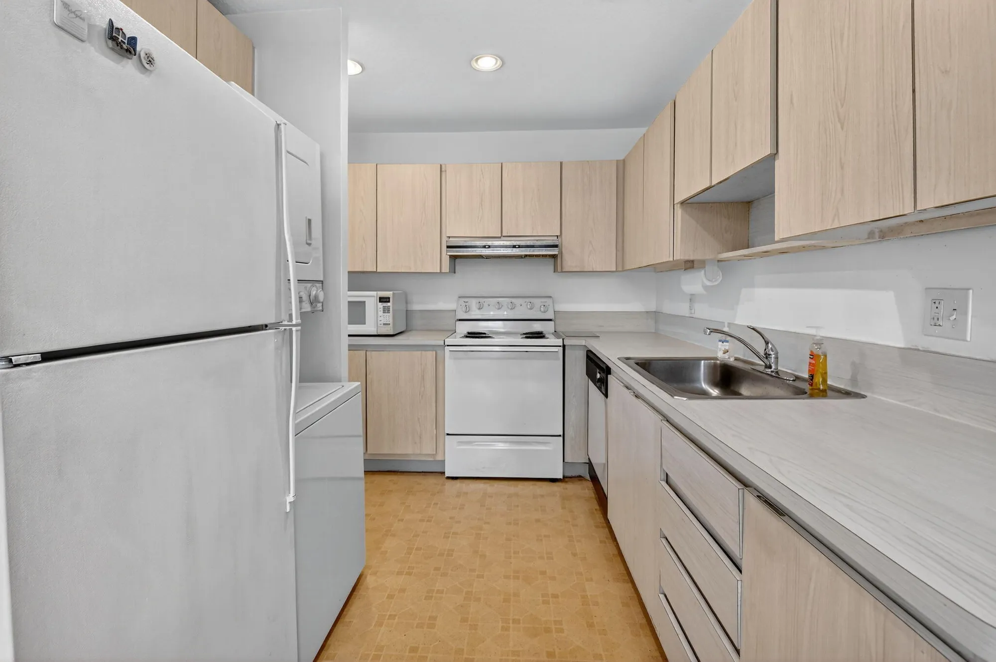 Property Slideshow image 9 of 58 | 21040 covington dr, Boca Raton, FL, 33433