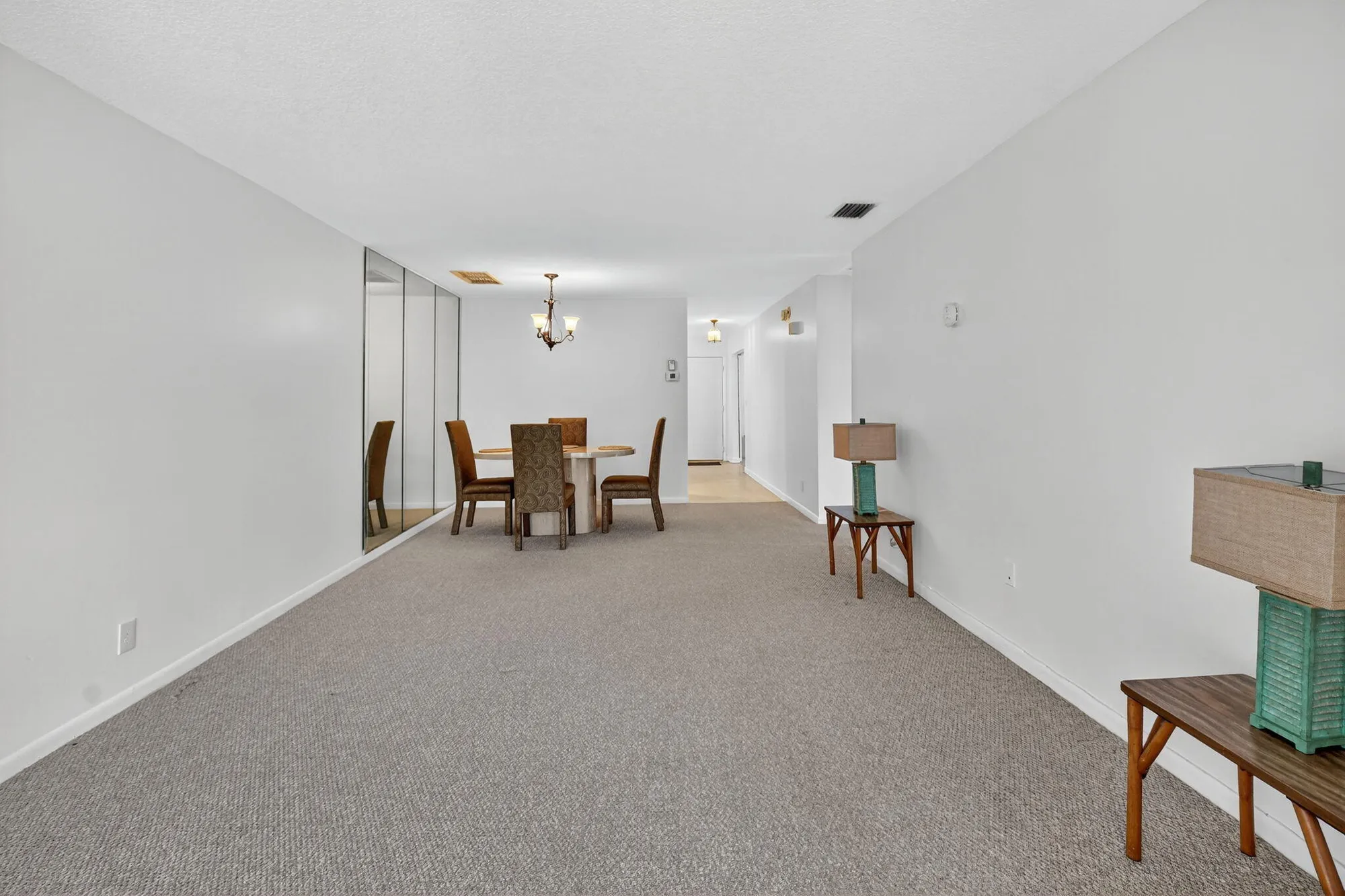 Property Slideshow image 18 of 58 | 21040 covington dr, Boca Raton, FL, 33433