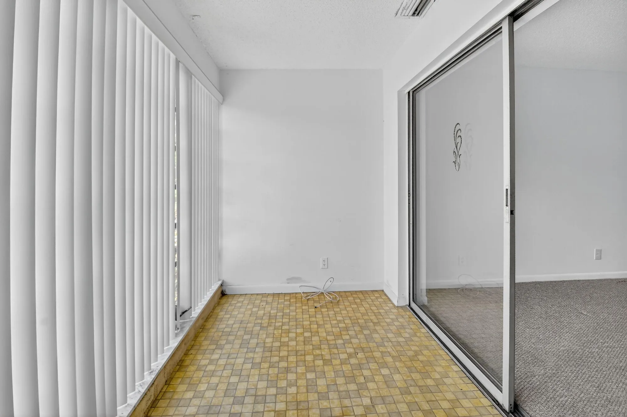 Property Slideshow image 35 of 58 | 21040 covington dr, Boca Raton, FL, 33433