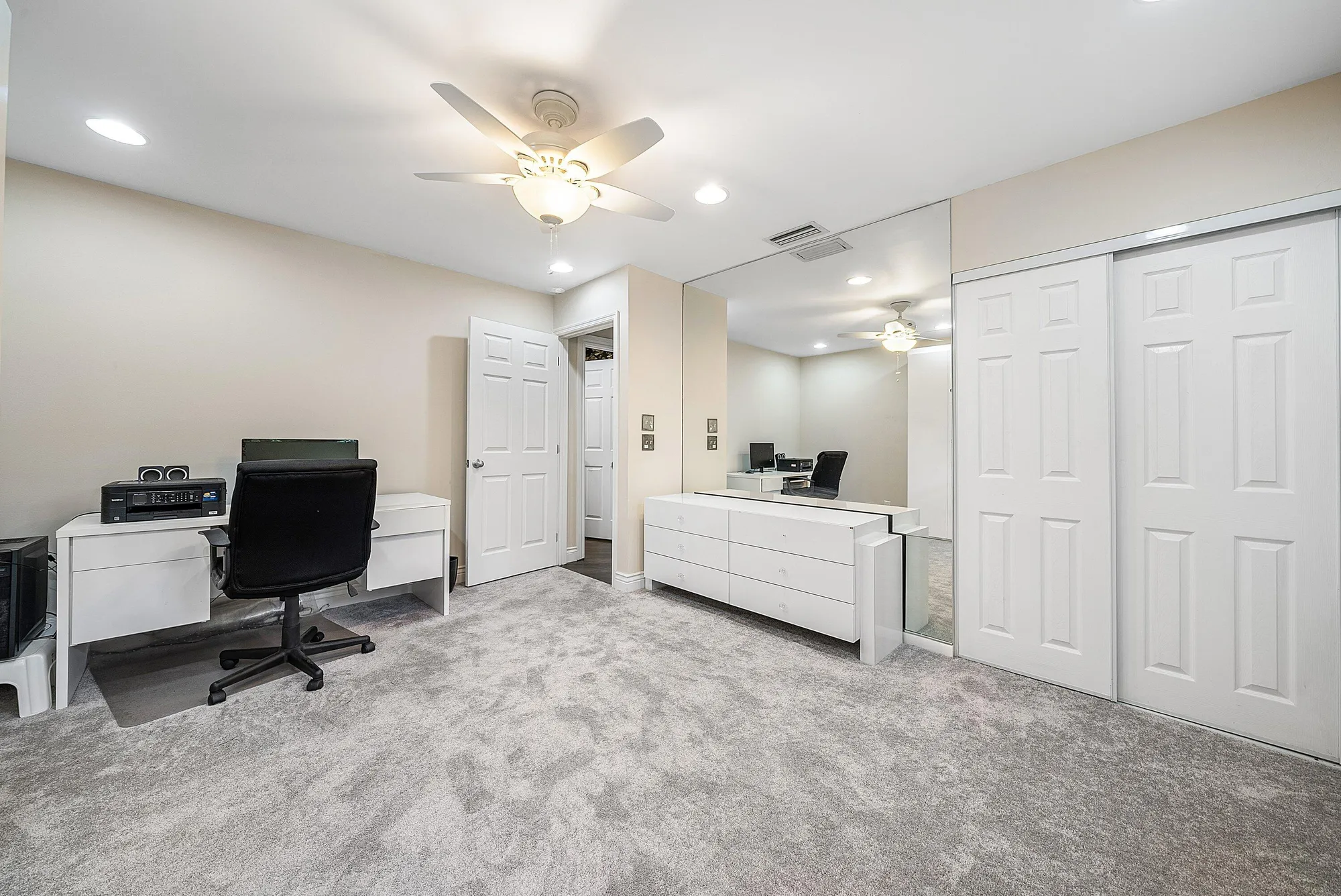 Property Slideshow image 31 of 71 | 23 eastgate dr c, Boynton Beach, FL, 33436