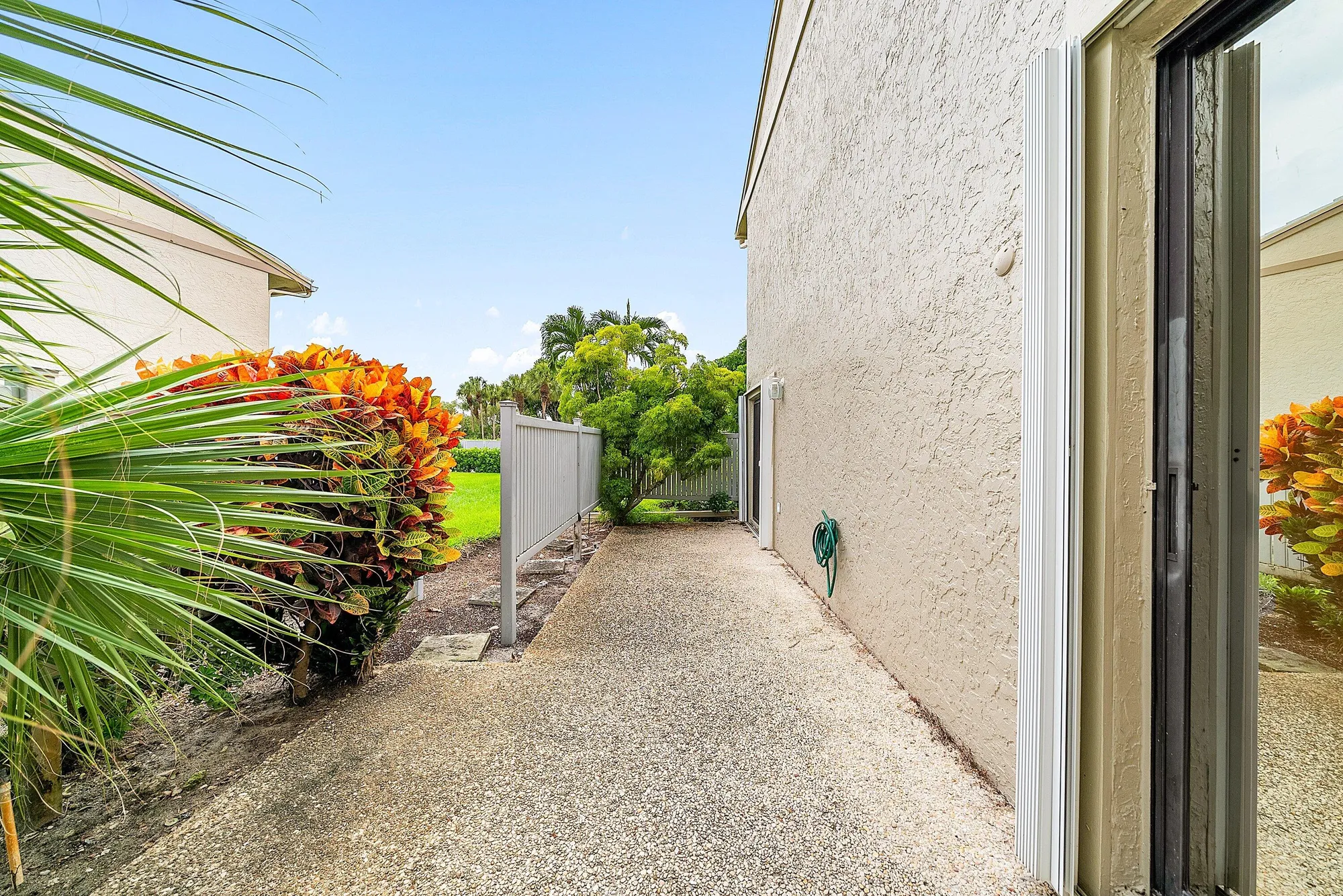 Property Slideshow image 34 of 71 | 23 eastgate dr c, Boynton Beach, FL, 33436