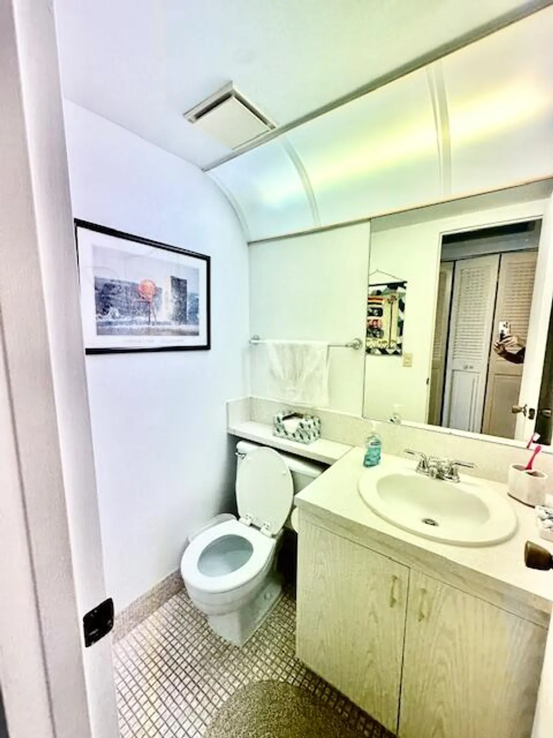 Property Slideshow image 8 of 27 | 4091 cornwall e unit e, Boca Raton, FL, 33434