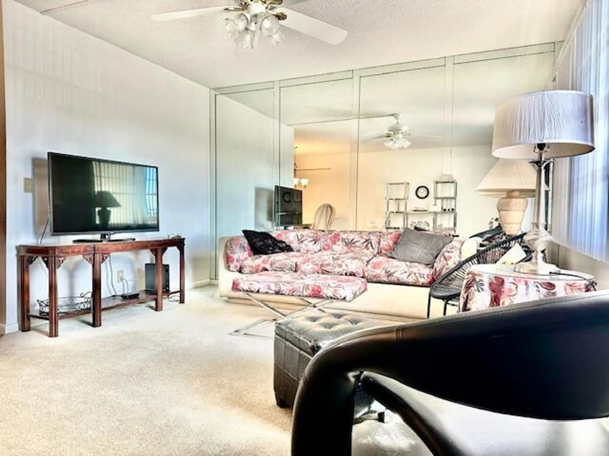 Property Slideshow image 5 of 27 | 4091 cornwall e unit e, Boca Raton, FL, 33434