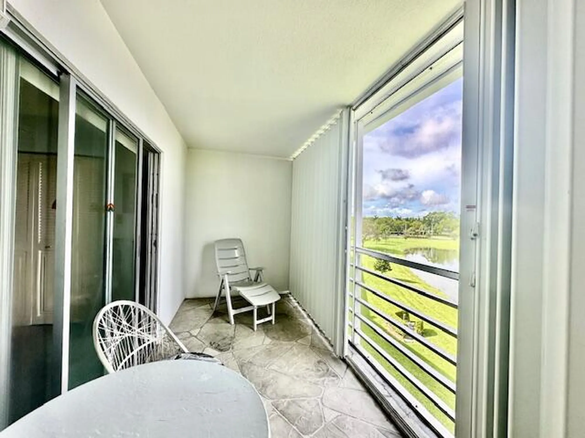Property Slideshow image 12 of 27 | 4091 cornwall e unit e, Boca Raton, FL, 33434