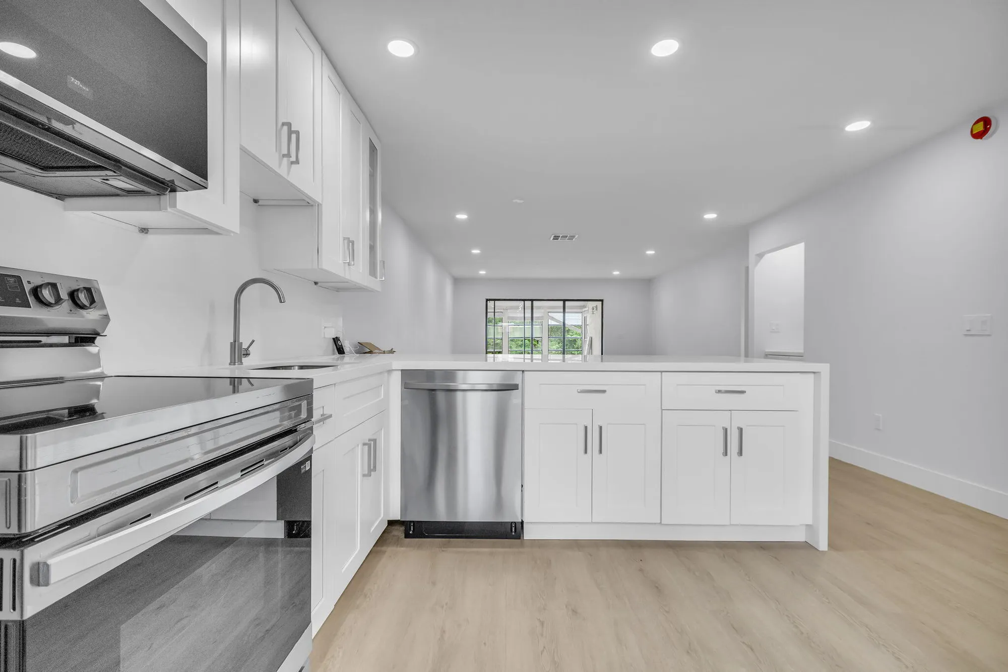 Property Slideshow image 7 of 42 | 8535 casa del lago f, Boca Raton, FL, 33433