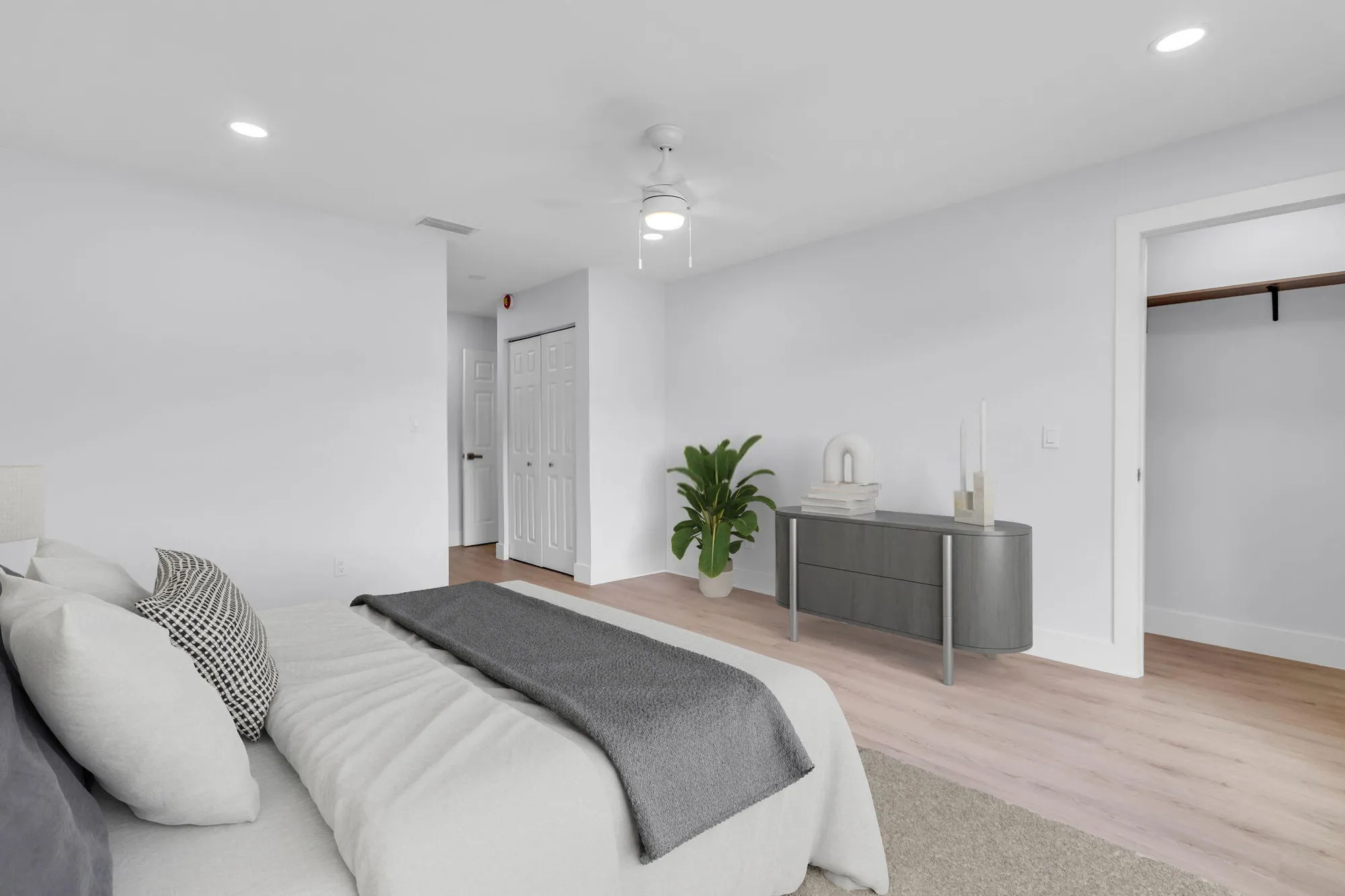 Property Slideshow image 14 of 42 | 8535 casa del lago f, Boca Raton, FL, 33433