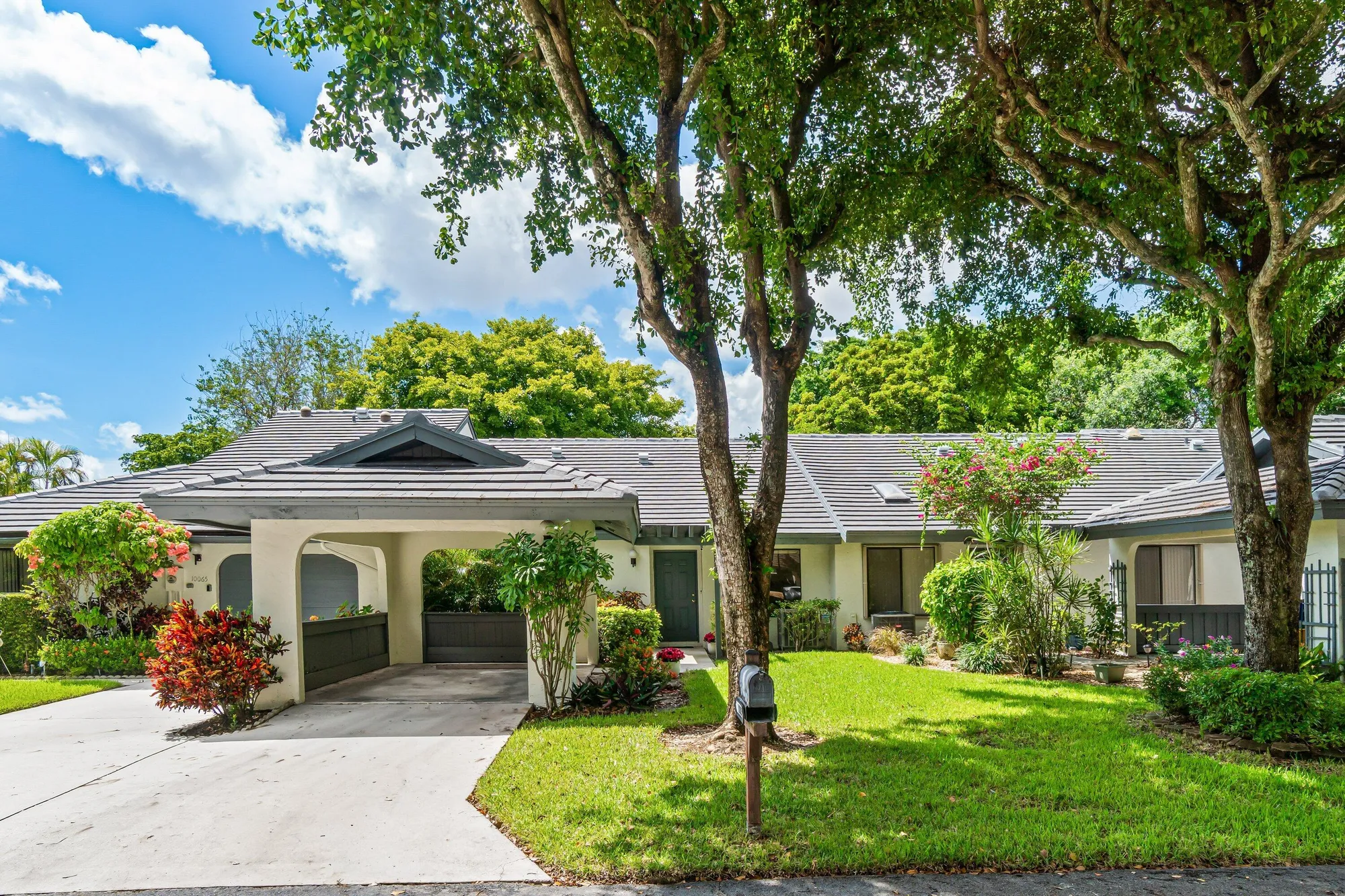 Property Slideshow image 28 of 67 | 10059 laurelwood pl, Boynton Beach, FL, 33437