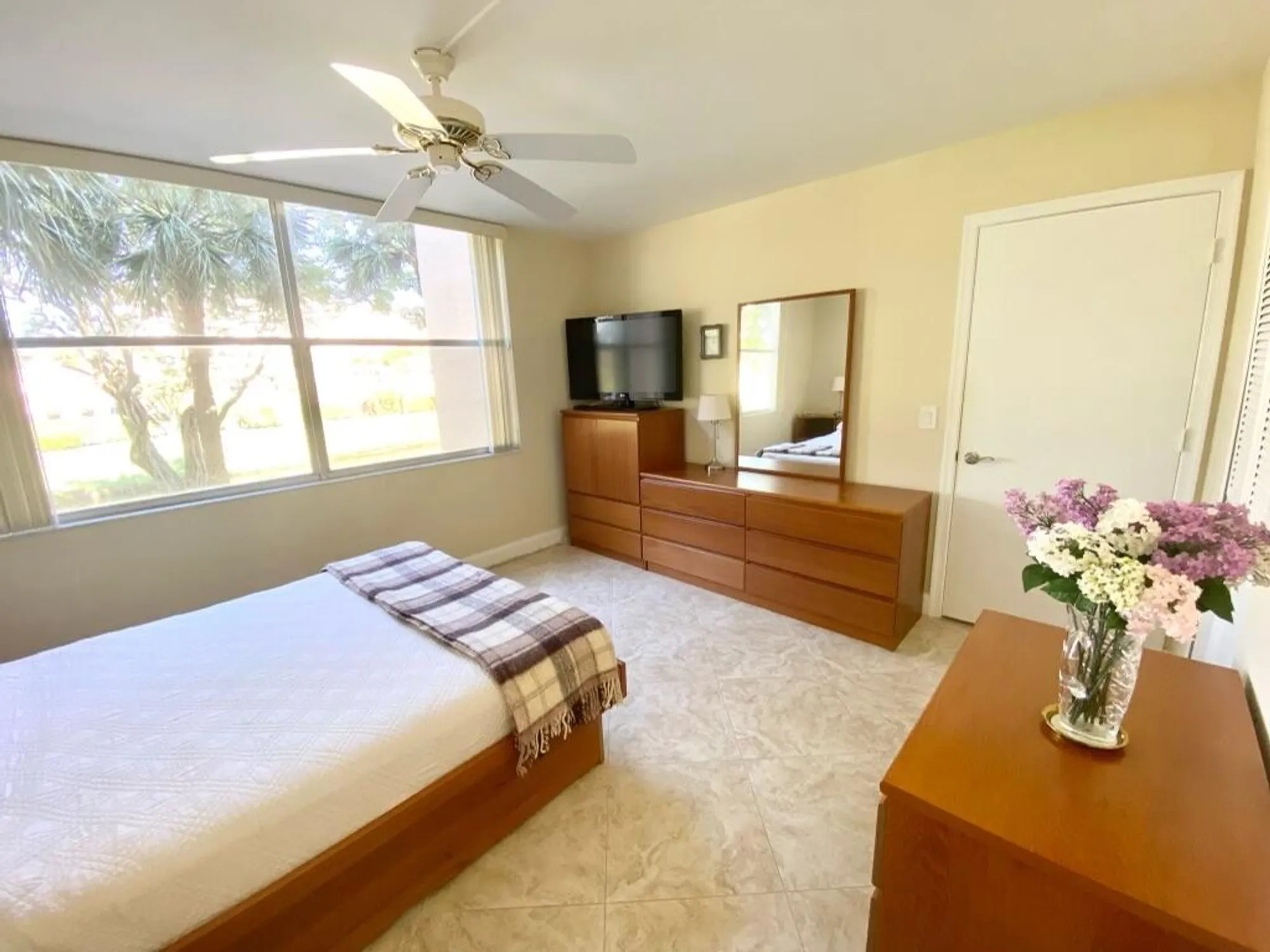 Property Slideshow image 10 of 32 | 14527 bonaire blvd apt 203, Delray Beach, FL, 33446