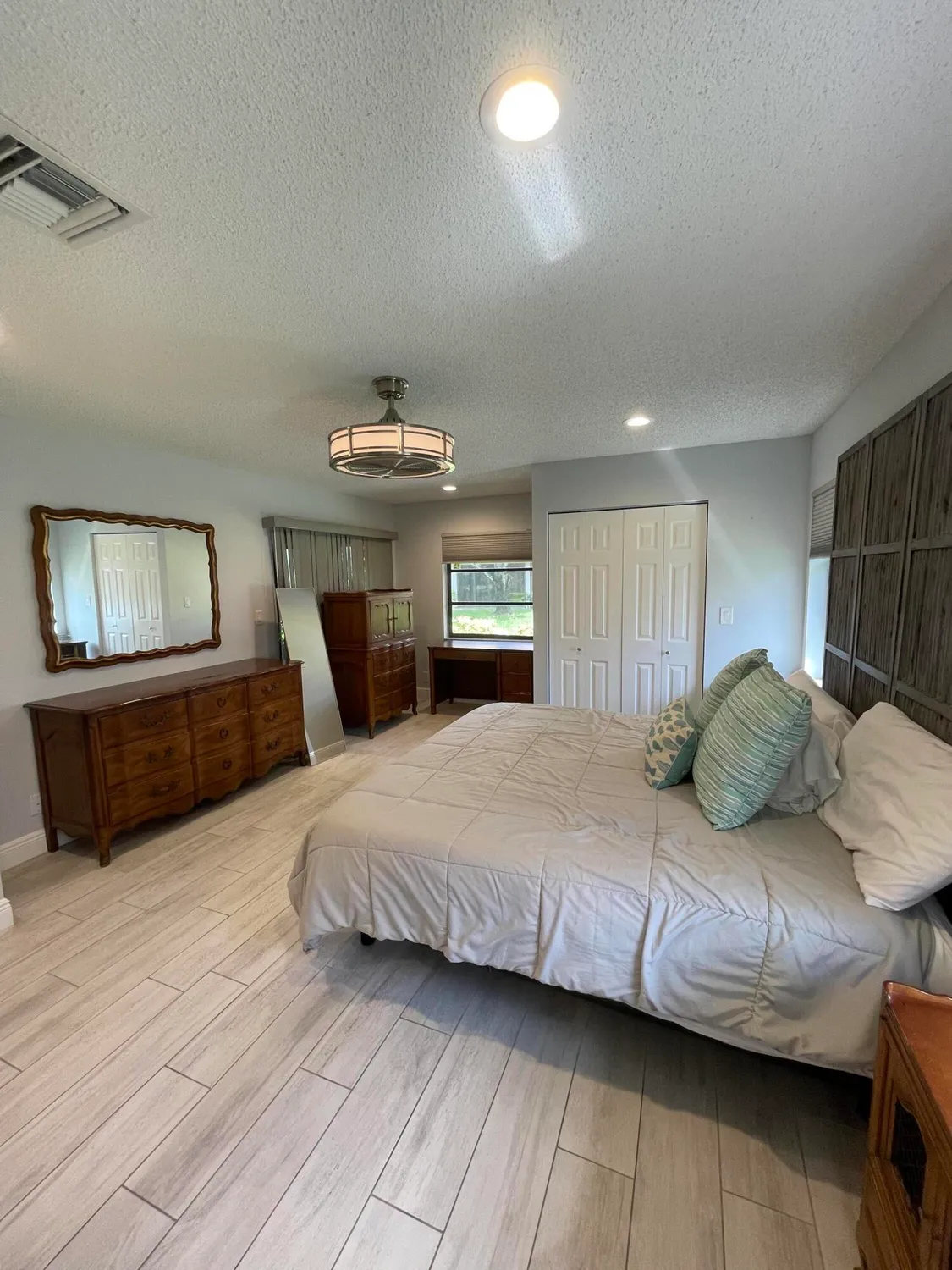 Property Slideshow image 23 of 64 | 6157 sunny pointe cir, Delray Beach, FL, 33484