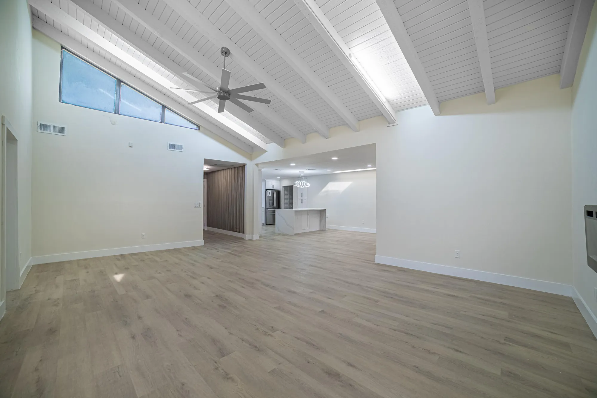 Property Slideshow image 14 of 51 | 8008 eastlake dr # 12-a, Boca Raton, FL, 33433