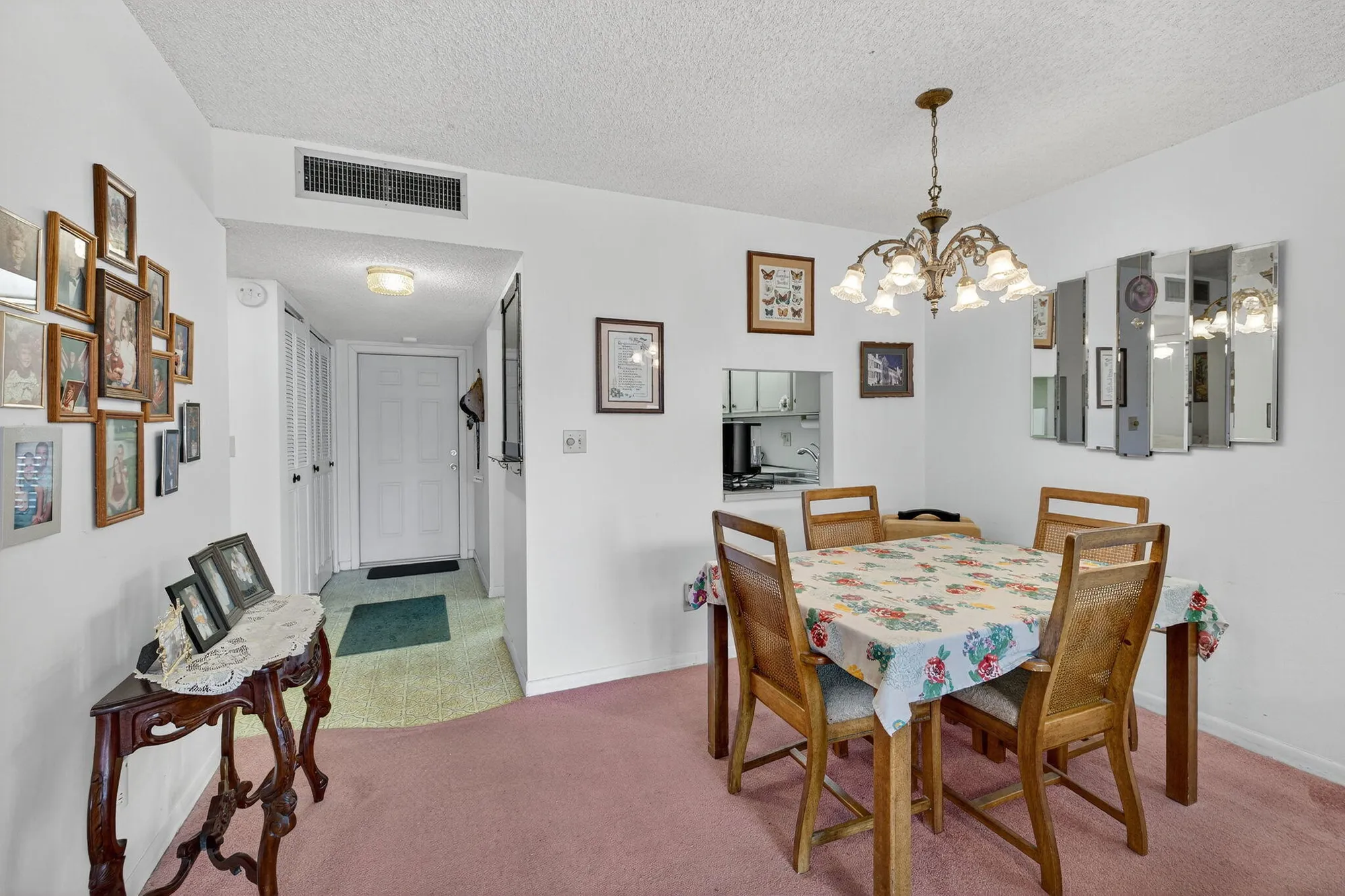 Property Slideshow image 8 of 25 | 6020 nw 64th ave 211, Tamarac, FL, 33319