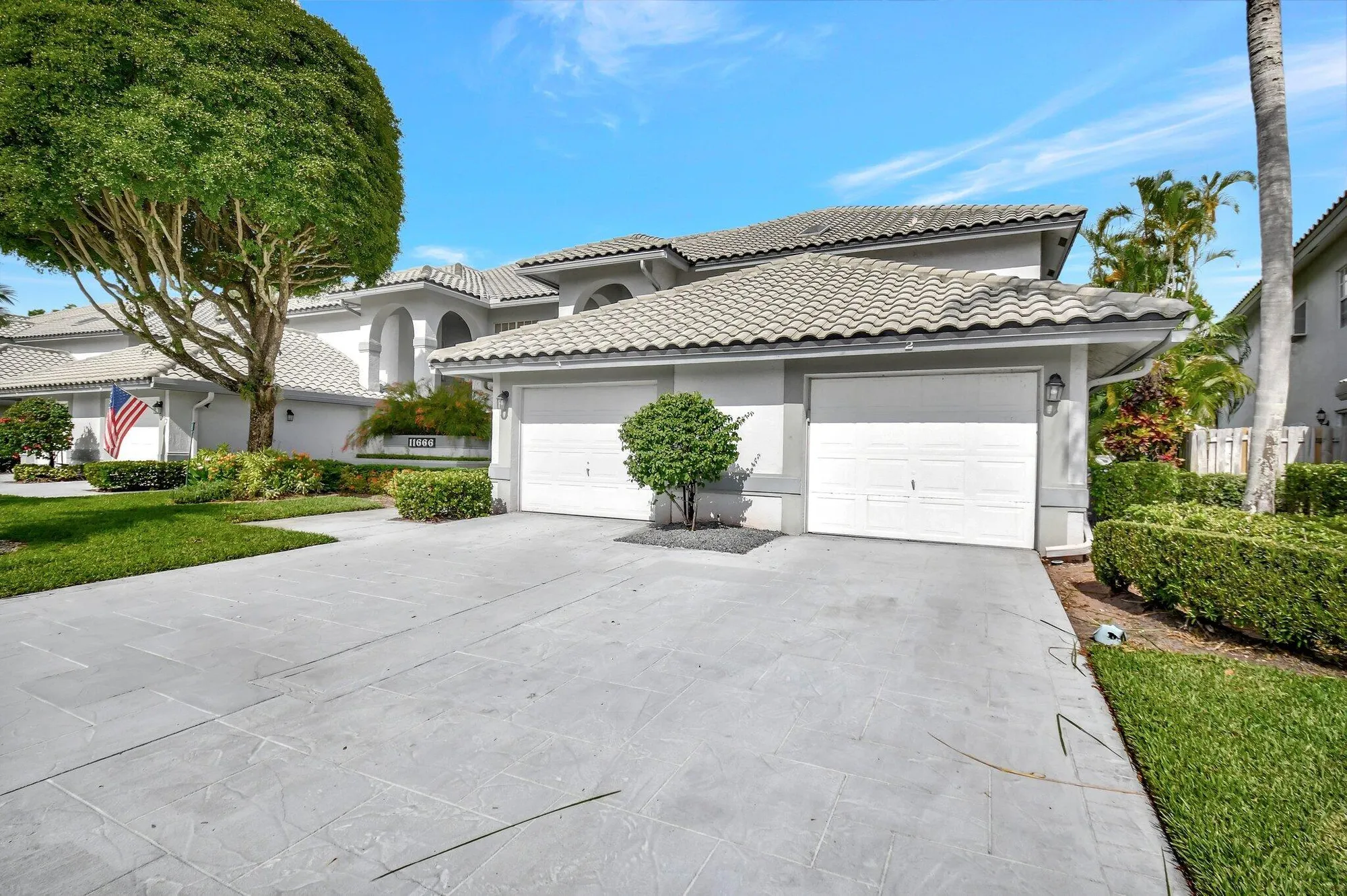 Property Slideshow image 2 of 31 | 11666 briarwood 2 cir 2, Boynton Beach, FL, 33437